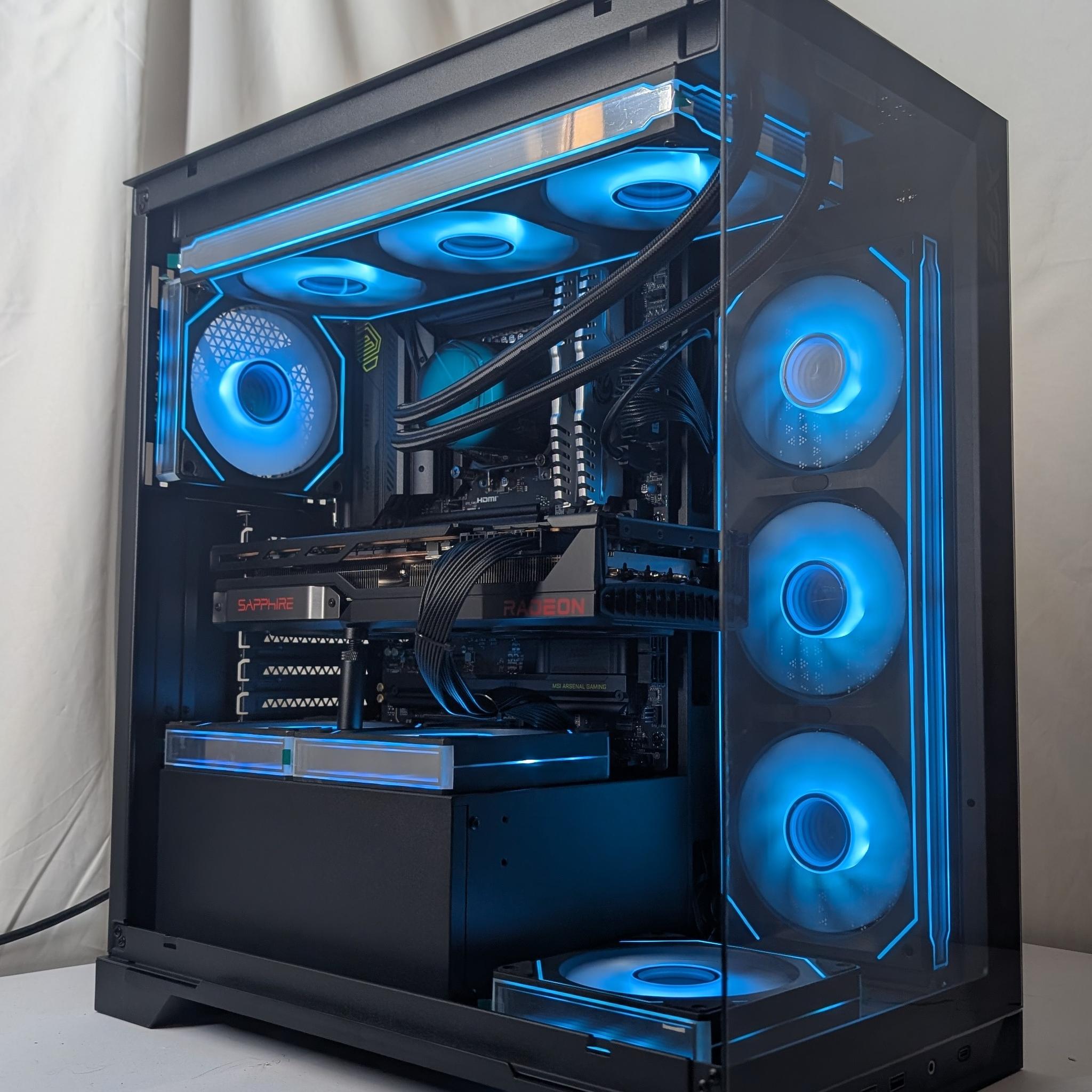 7900XTX | CORE ULTRA 5 245KF | 32GB DDR5 | 2TB NVME | 1000W