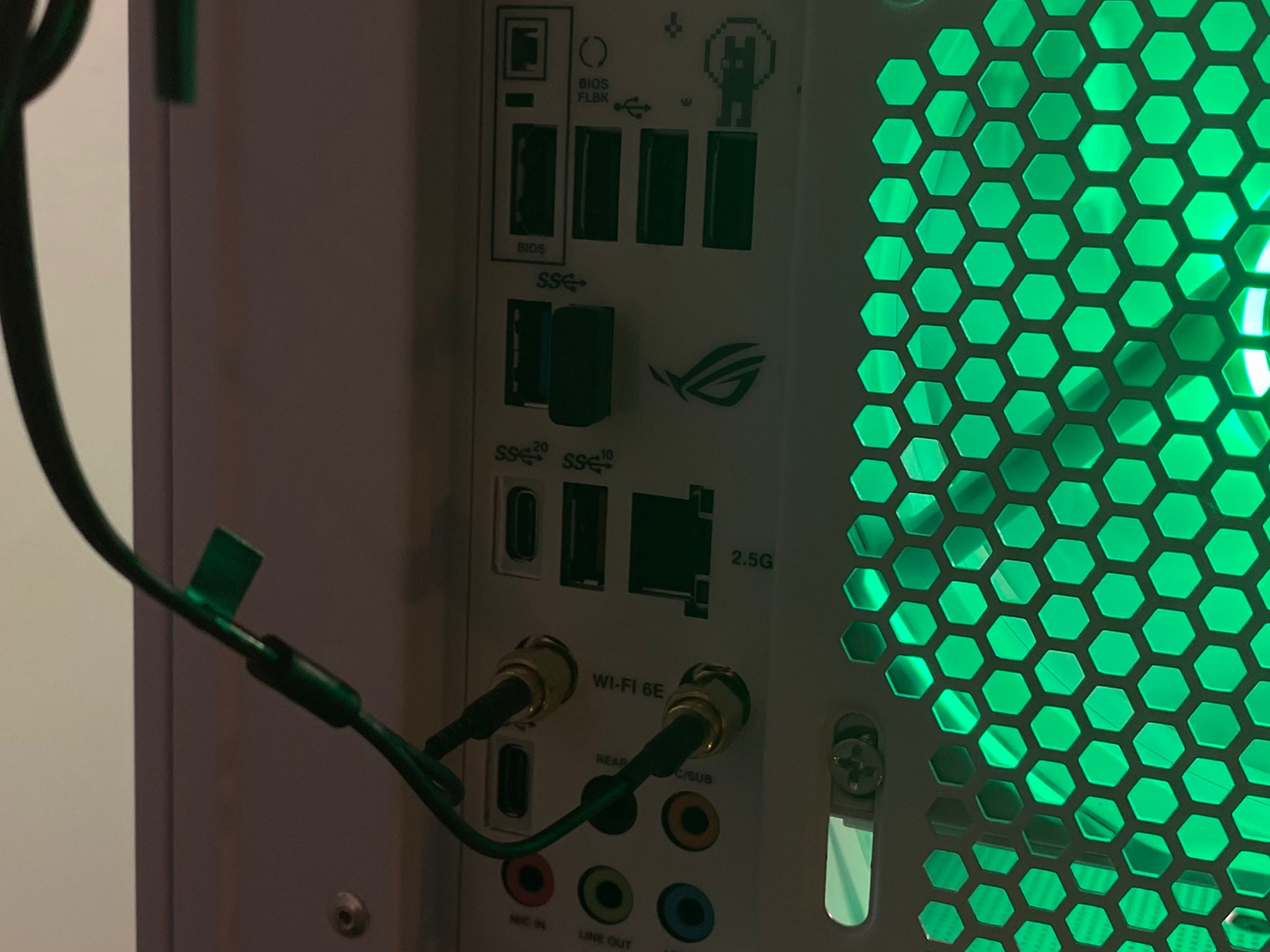 Manganese II i7 13700k, RTX 3080 Ti, 32GB DDR5 7200 2TB NVME