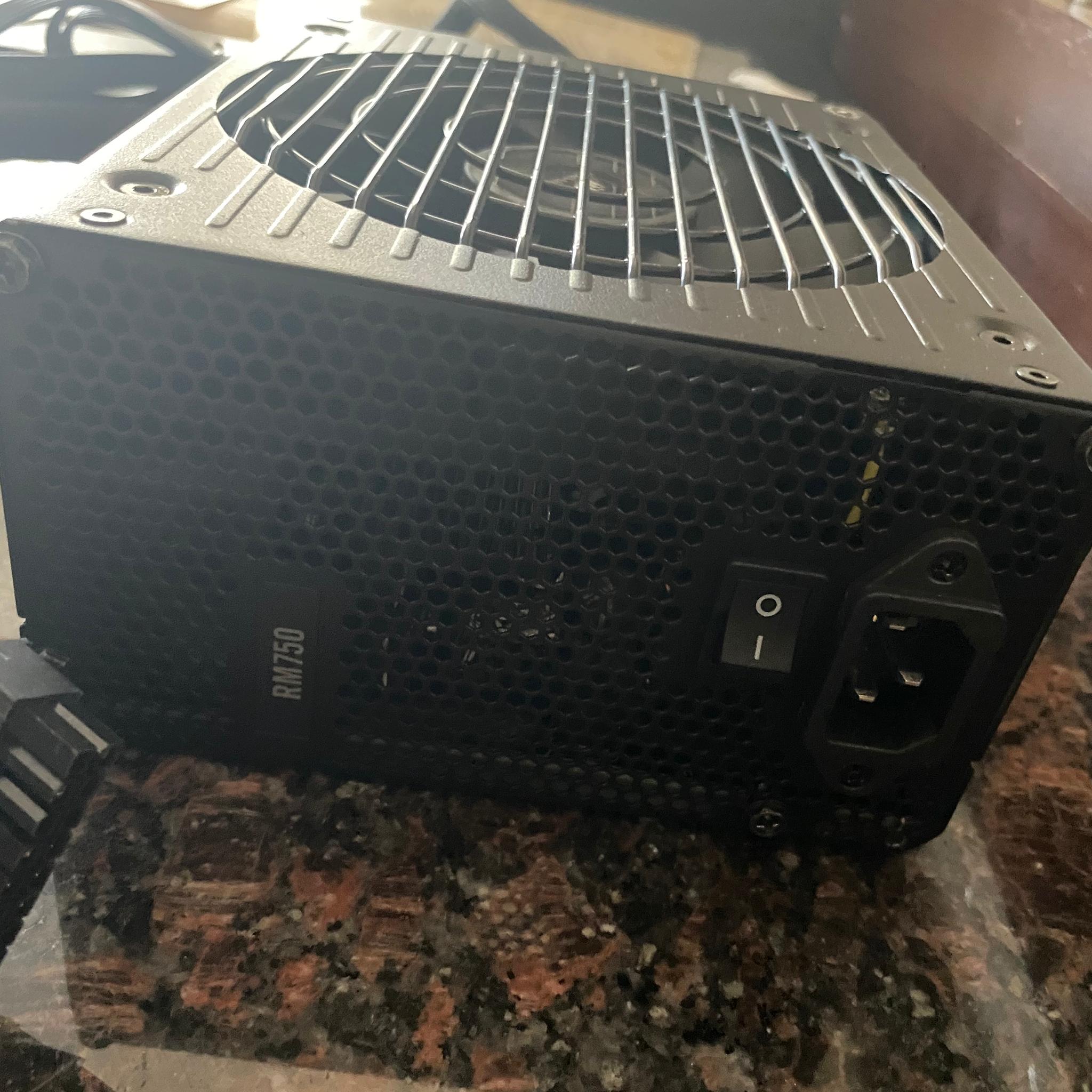 Corsair RM750 750W 80 PLUS Fully Modular PSU. TESTED. Only Used Once