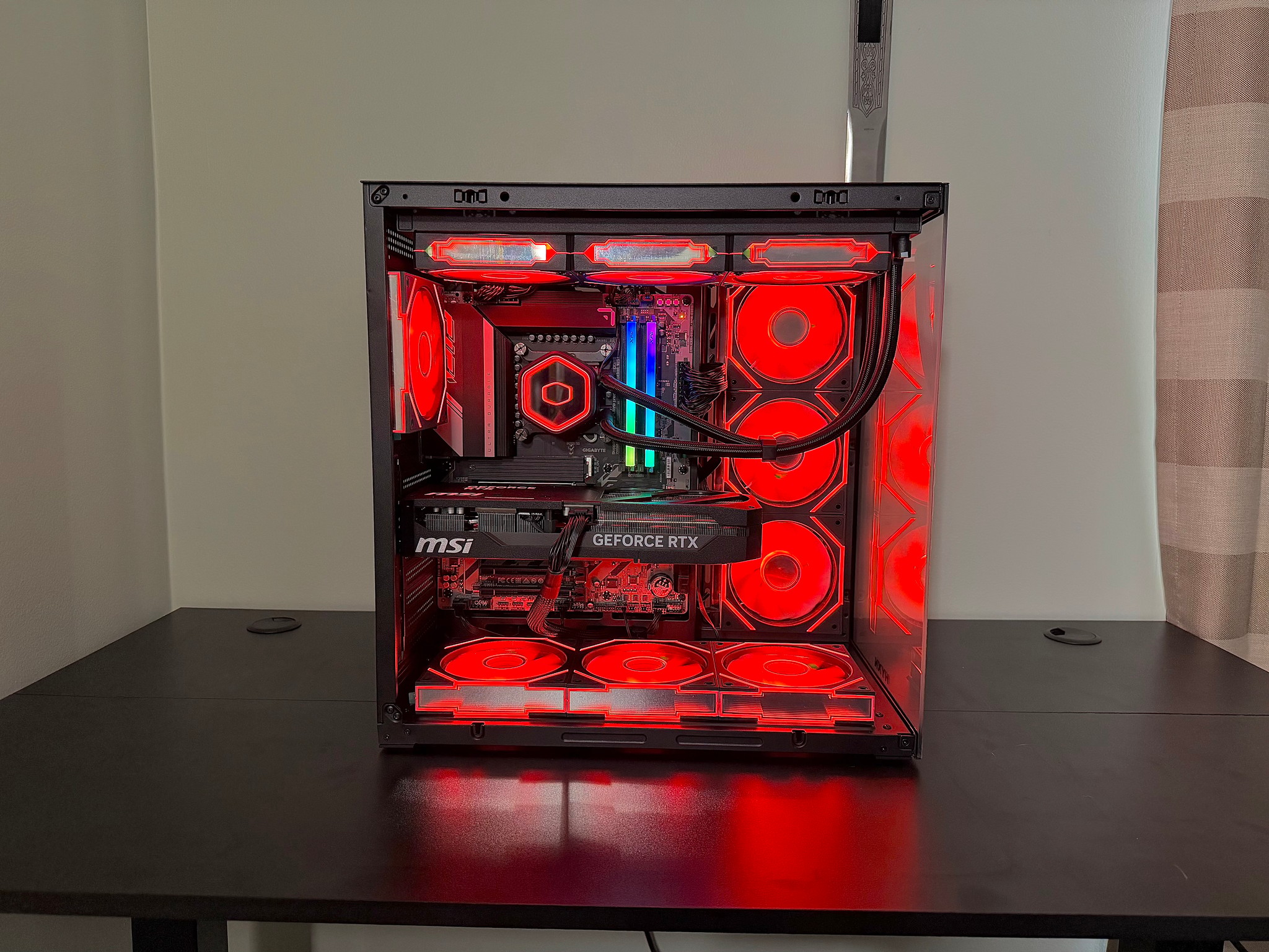 RTX 5070 ti | Intel Core Ultra 7 265KF | 32GB ram | 2TB M.2 Gaming PC