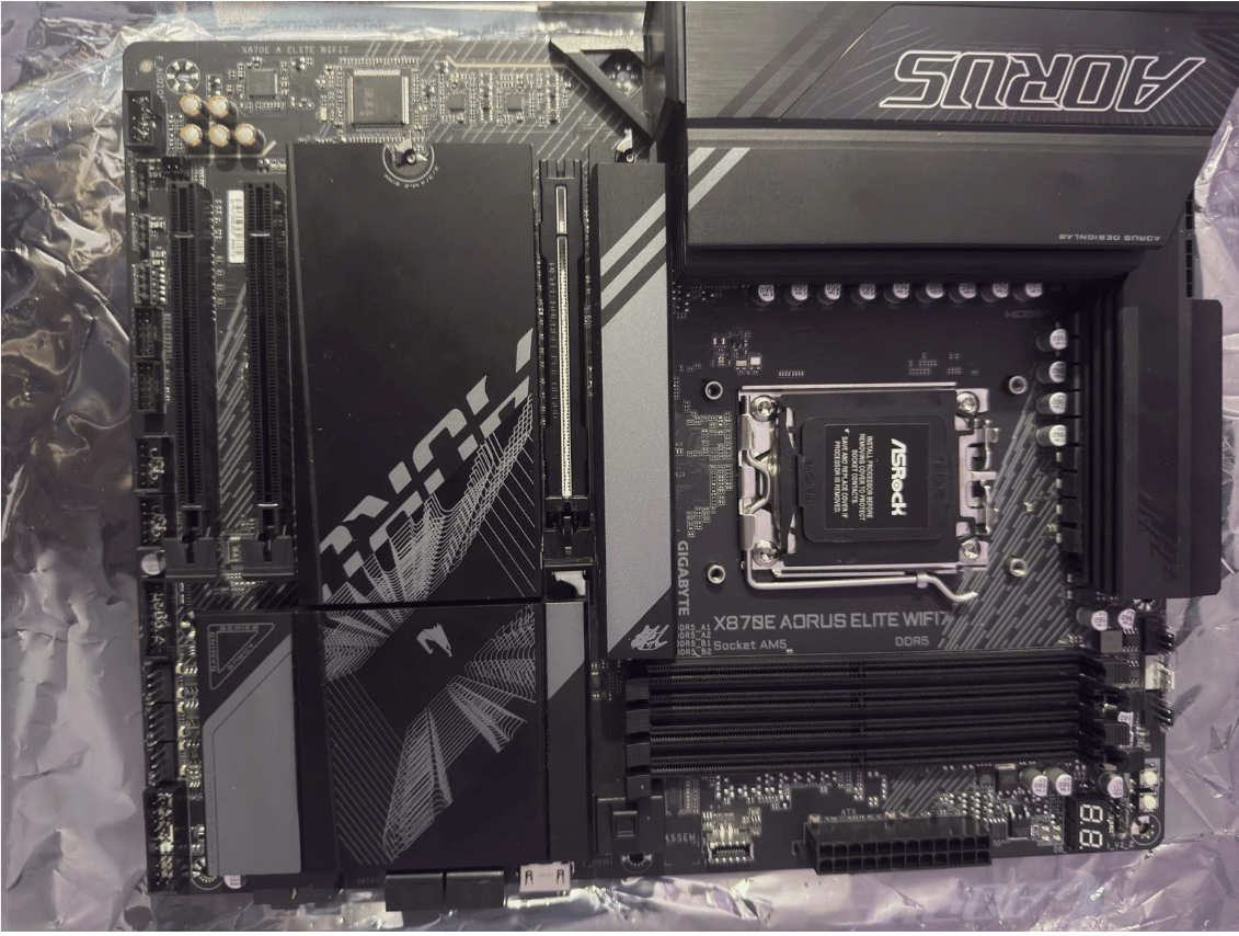 AORUS X870E AORUS ELITE WIFI7 ATX Gaming Motherboard AM5 DDR5