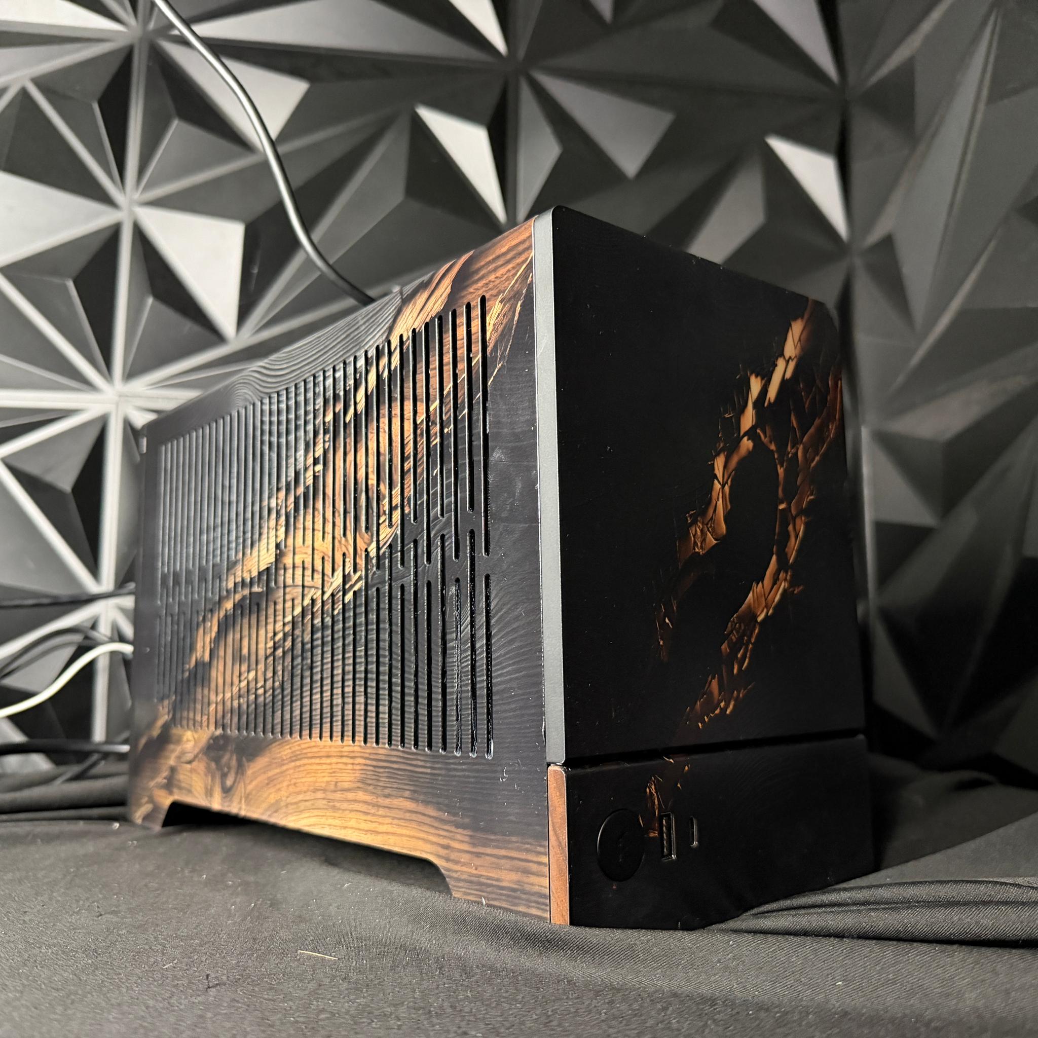 🌙🌲 MIDNIGHT OAK 🌲🌙 Ryzen 7 7700X| RTX 5070| 32 GB DDR5| 2 TB Nvme | 850W Gold PSU