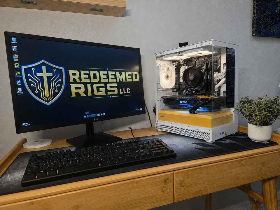 Custom Gaming PC Build "Charlie Brown"