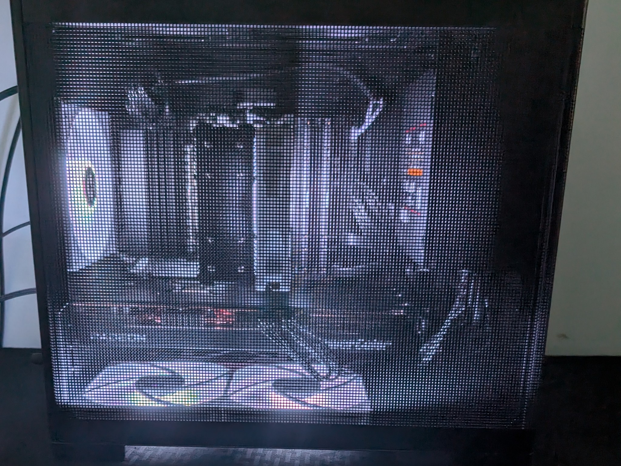 SFF Gaming PC RX 9070 GRE-Ryzen 5 7500x3d-16GB DDR5 6000-1 TB NVME mostly new