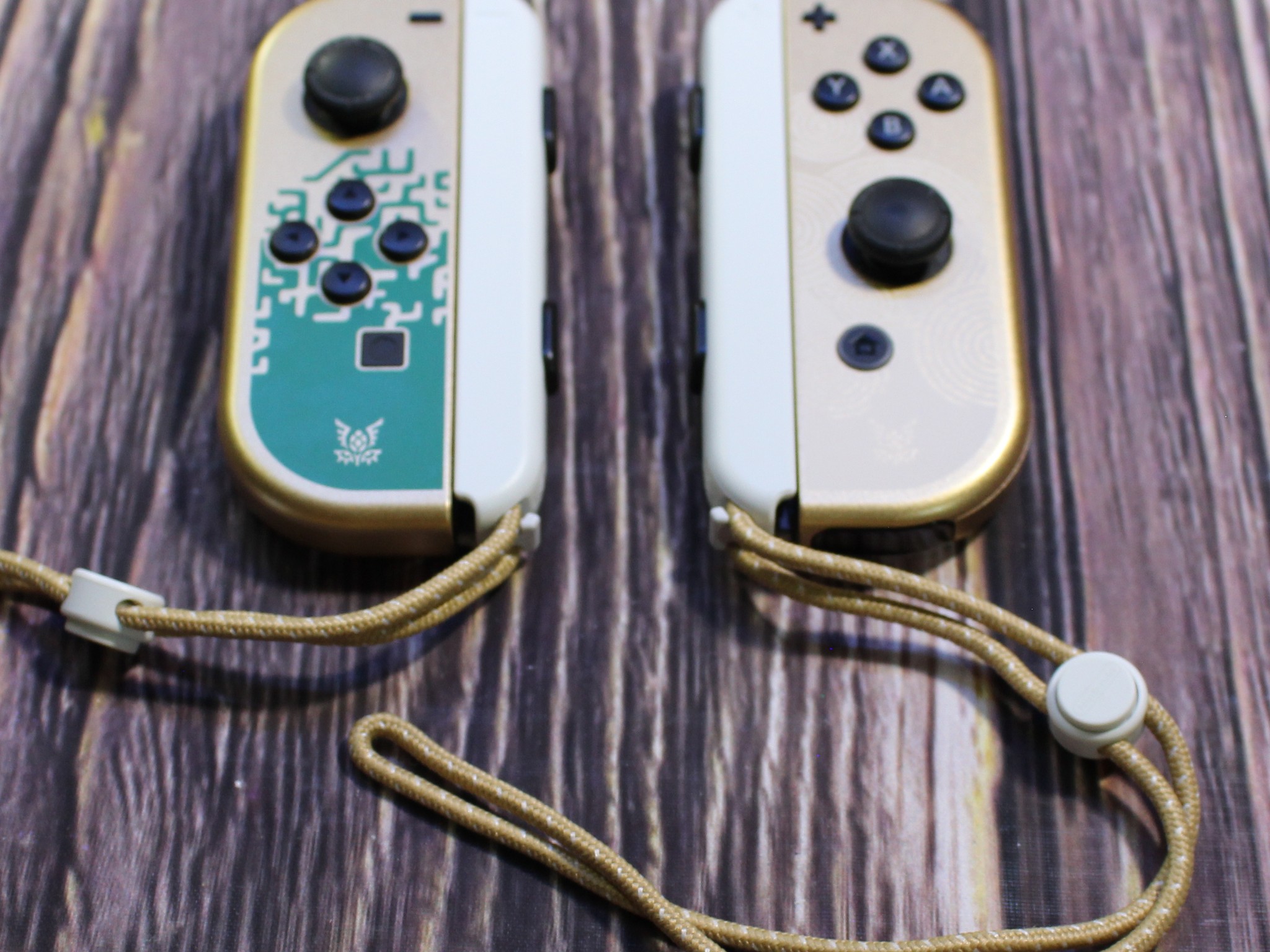 Nintendo Switch 本体 ＋ 128GB SD ＋ コントローラー Nintendo Switch OLED The Legend of Zelda: Tears of the Kingdom