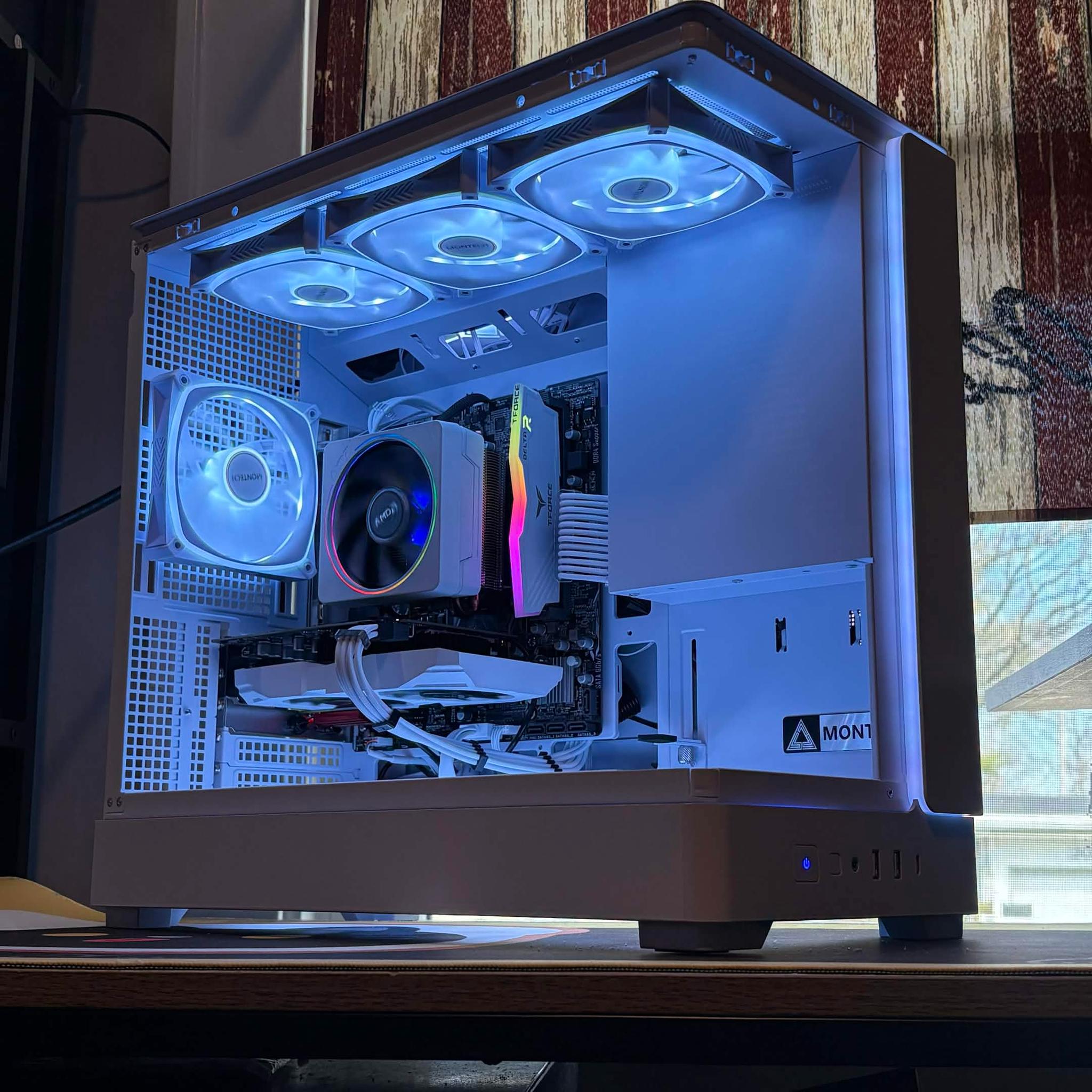 ❄️ White Phantom – Ryzen 7 2700X | White 1660 Ti | 1TB NVMe ❄️