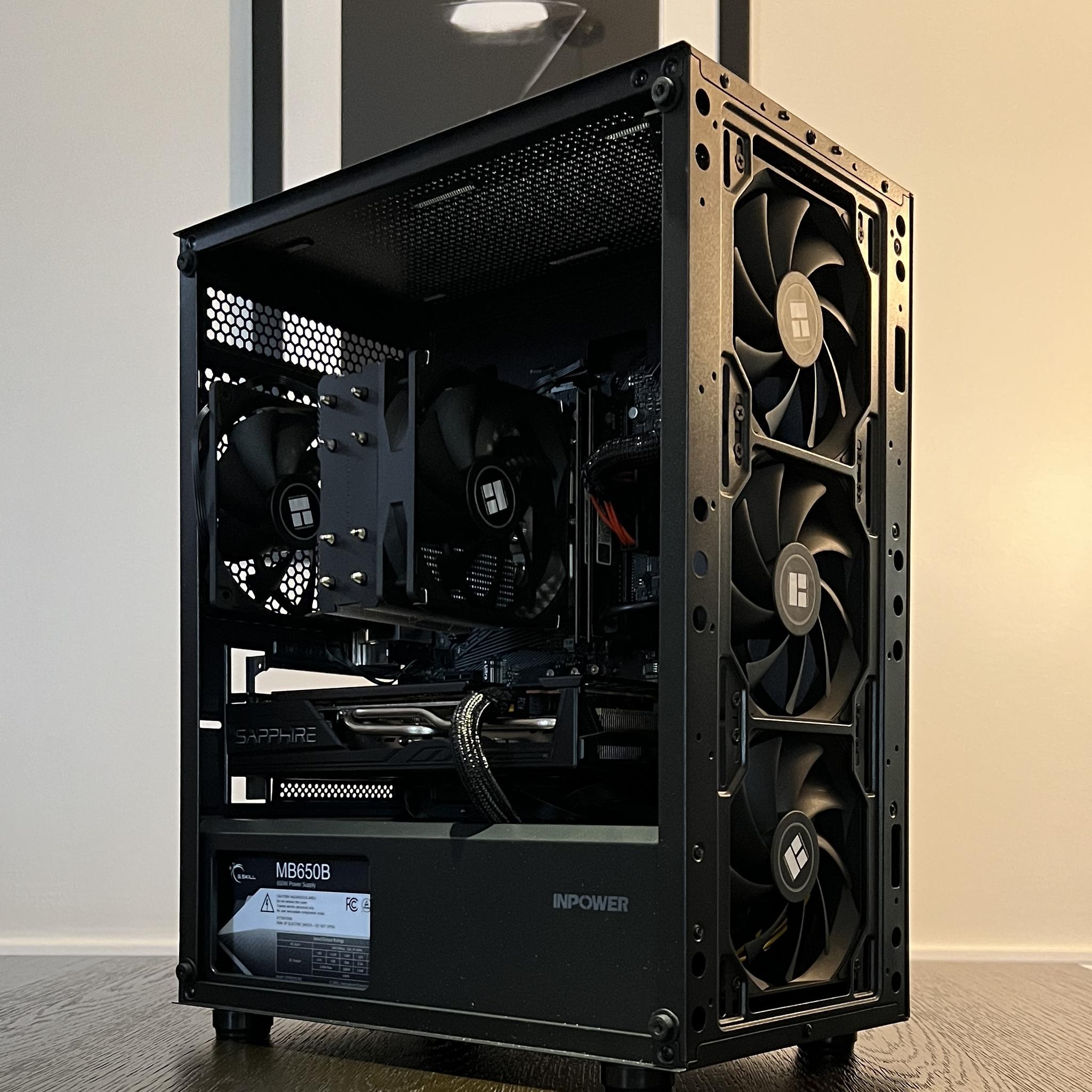 ⚫️BLACK OUT⚫️|| Ryzen 5 3600 + Radeon RX 5600XT || Non-RGB