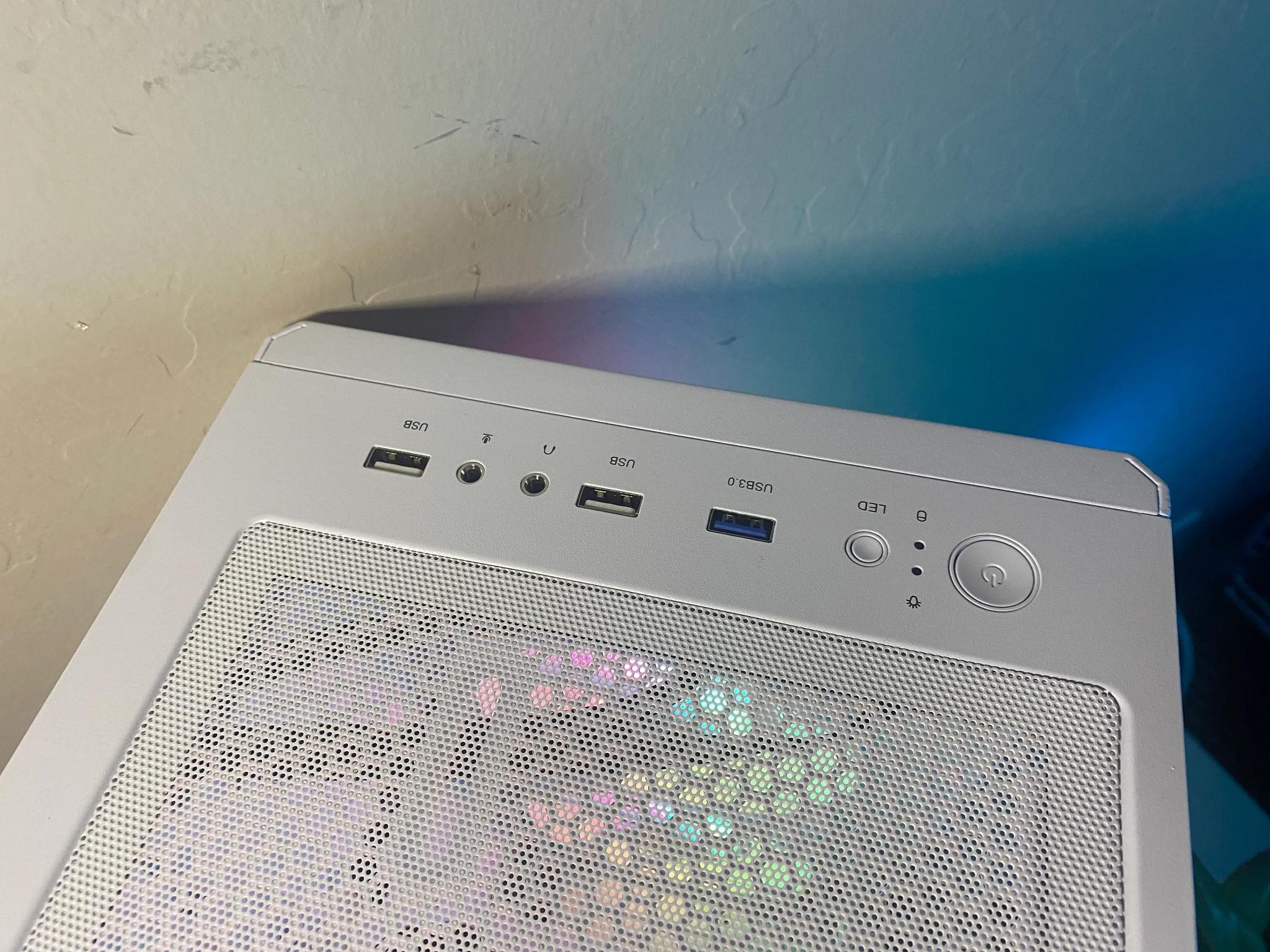 💎 Custom Built White RGB Gaming PC 💎| Windows 11 | Fortnite, GTA, Rainbow 6, and more!