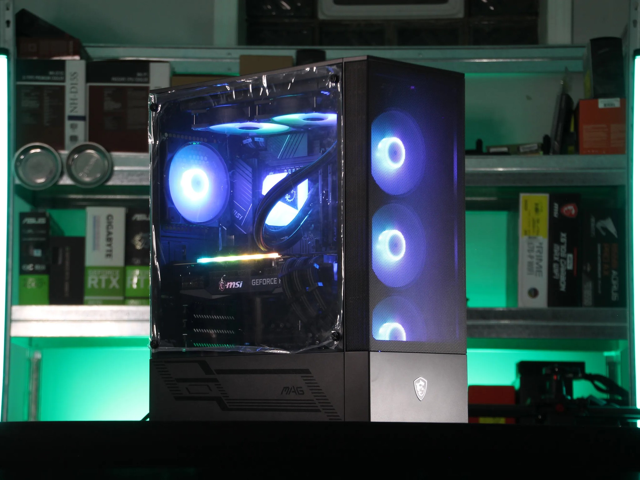𝙇𝙐𝘾𝙆𝙔 // Core i7-12700K, RTX 3080 // Upper Mid-Range Gaming PC