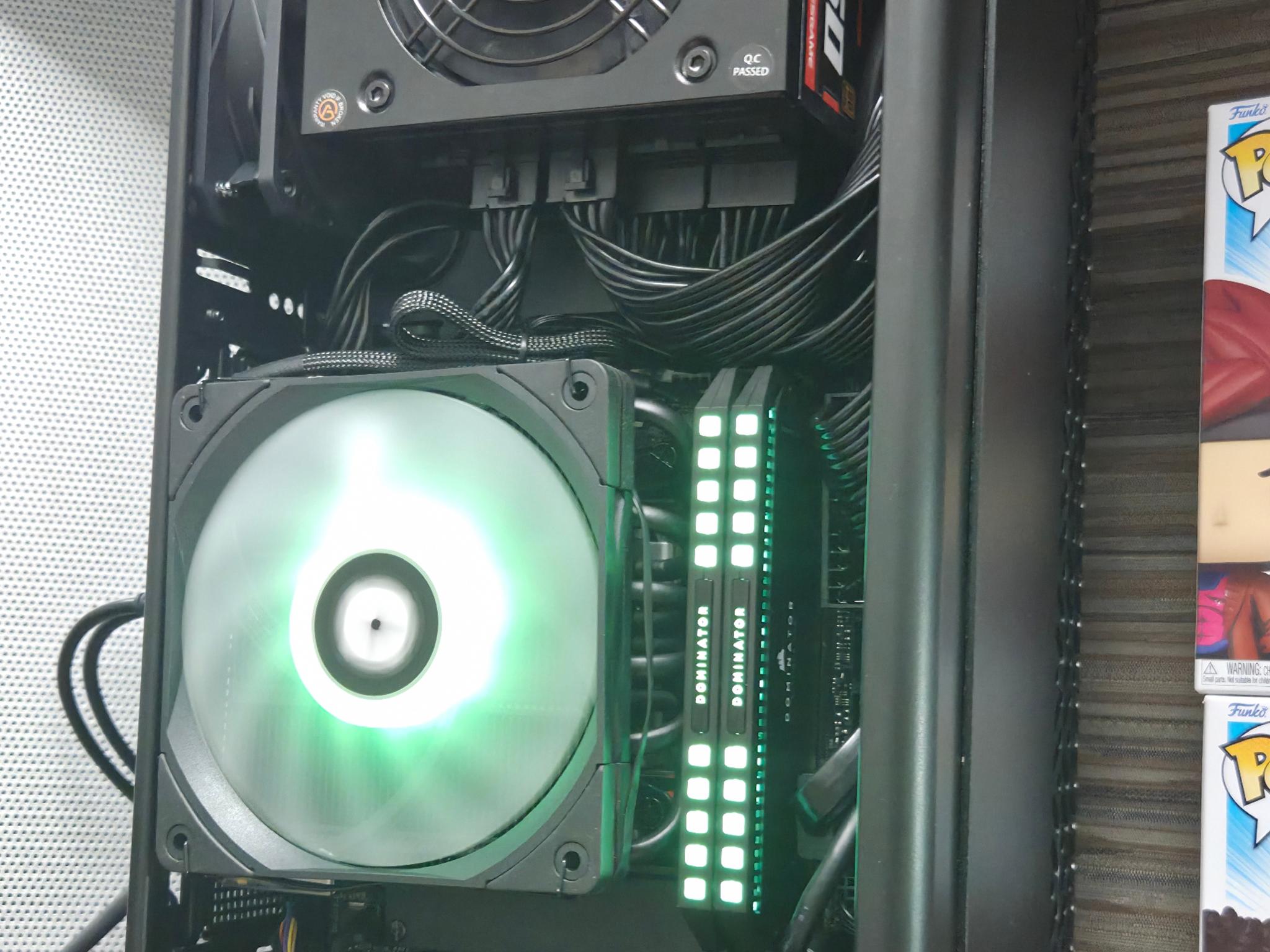 UDGX Shadowstrike RX 6800 - ARGB Stealth ITX