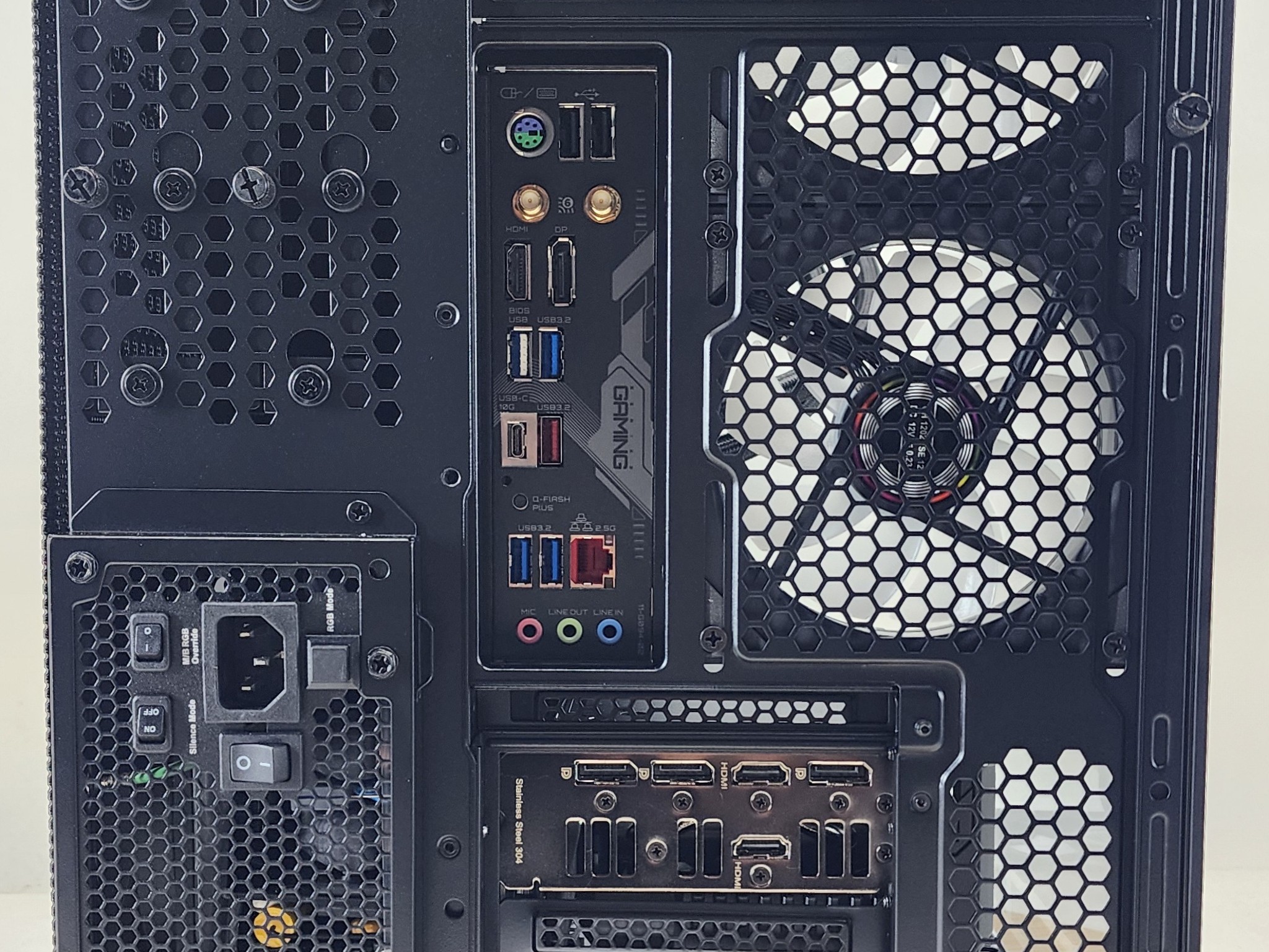 Gaming PC Ryzen 7 9700X 32GB RAM 1TB SSD RTX 4070 Ti SUPER 16GB Win11 Computer
