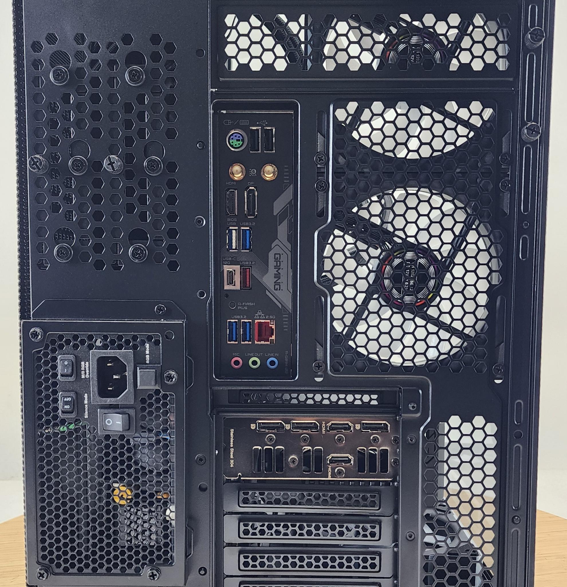 Gaming PC Ryzen 7 9700X 32GB RAM 1TB SSD RTX 4070 Ti SUPER 16GB Win11 Computer
