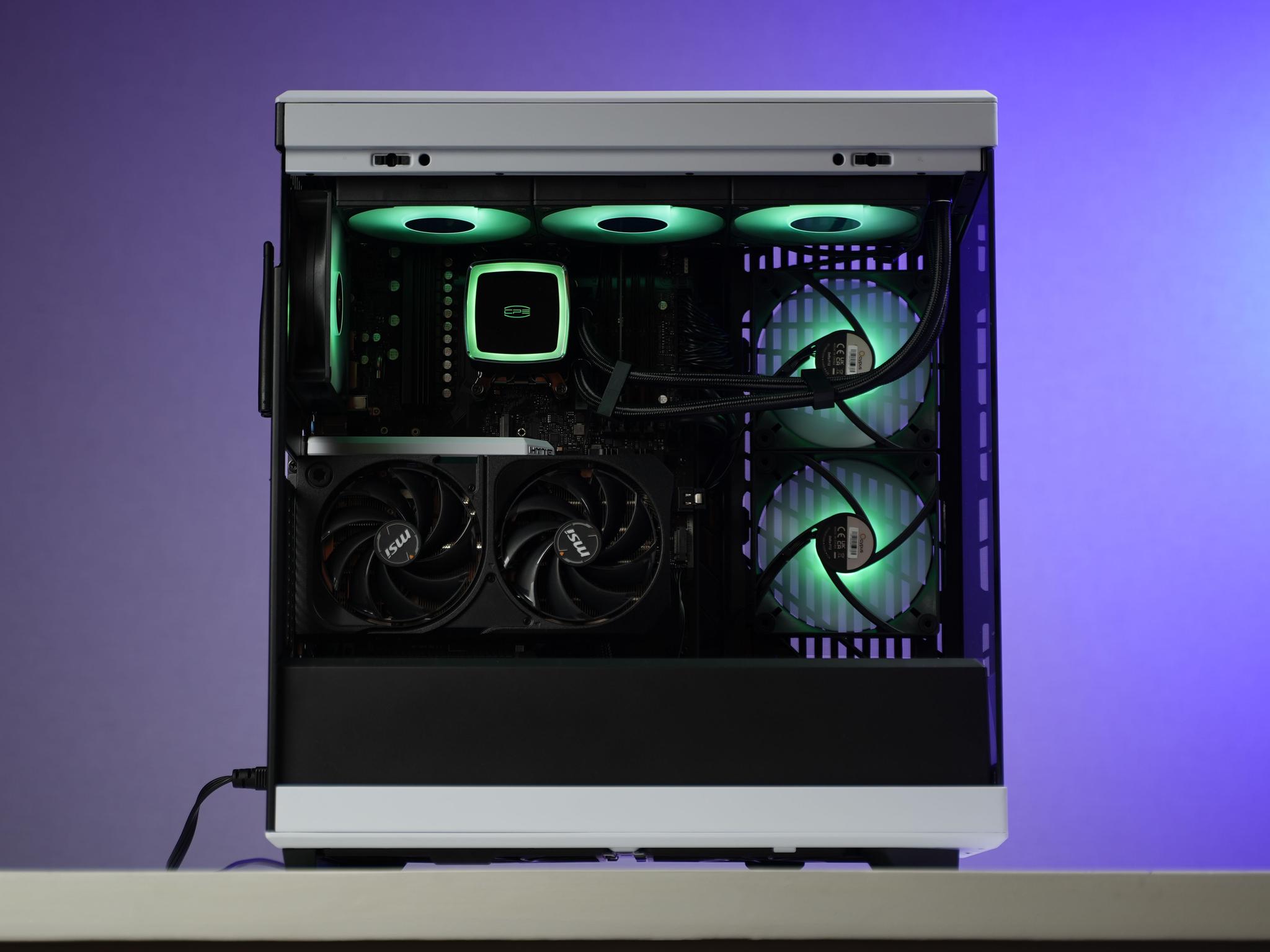 \ PF-00 / RTX 5070 Ryzen 7 7800X3D 32GB 2TB Windows 11 Workstation Gaming PC