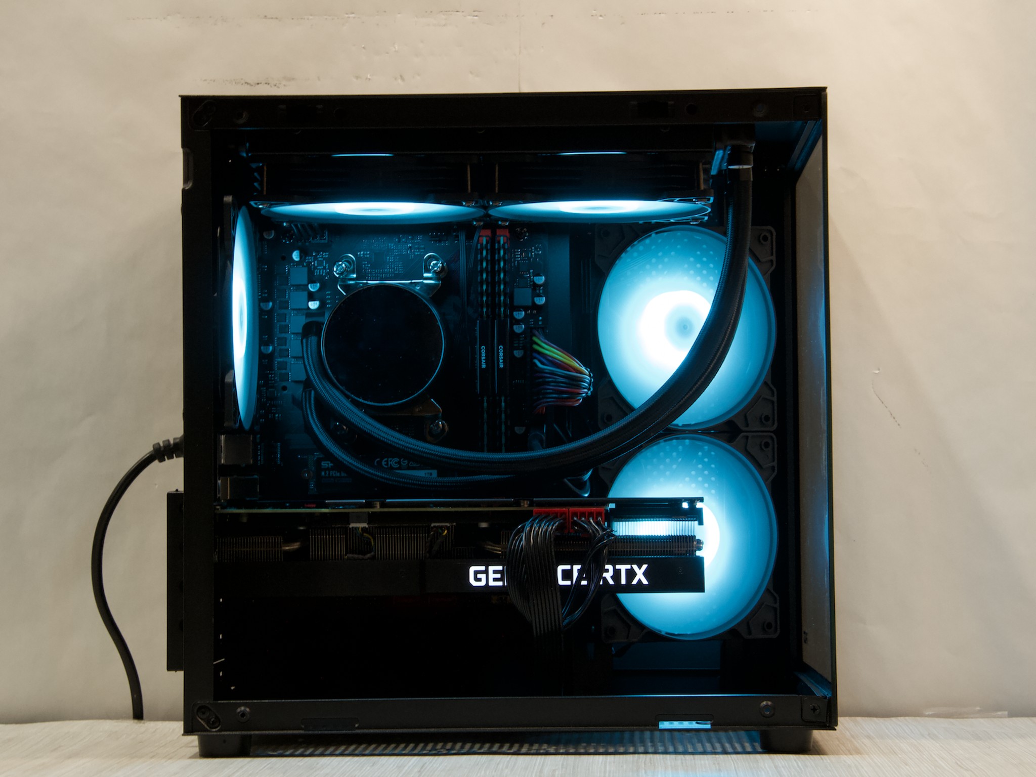 RTX 3080, Ryzen 7 3700X, 32GB DDR4, 1TB NVMe SSD, WiFi - 1440p Gaming PC