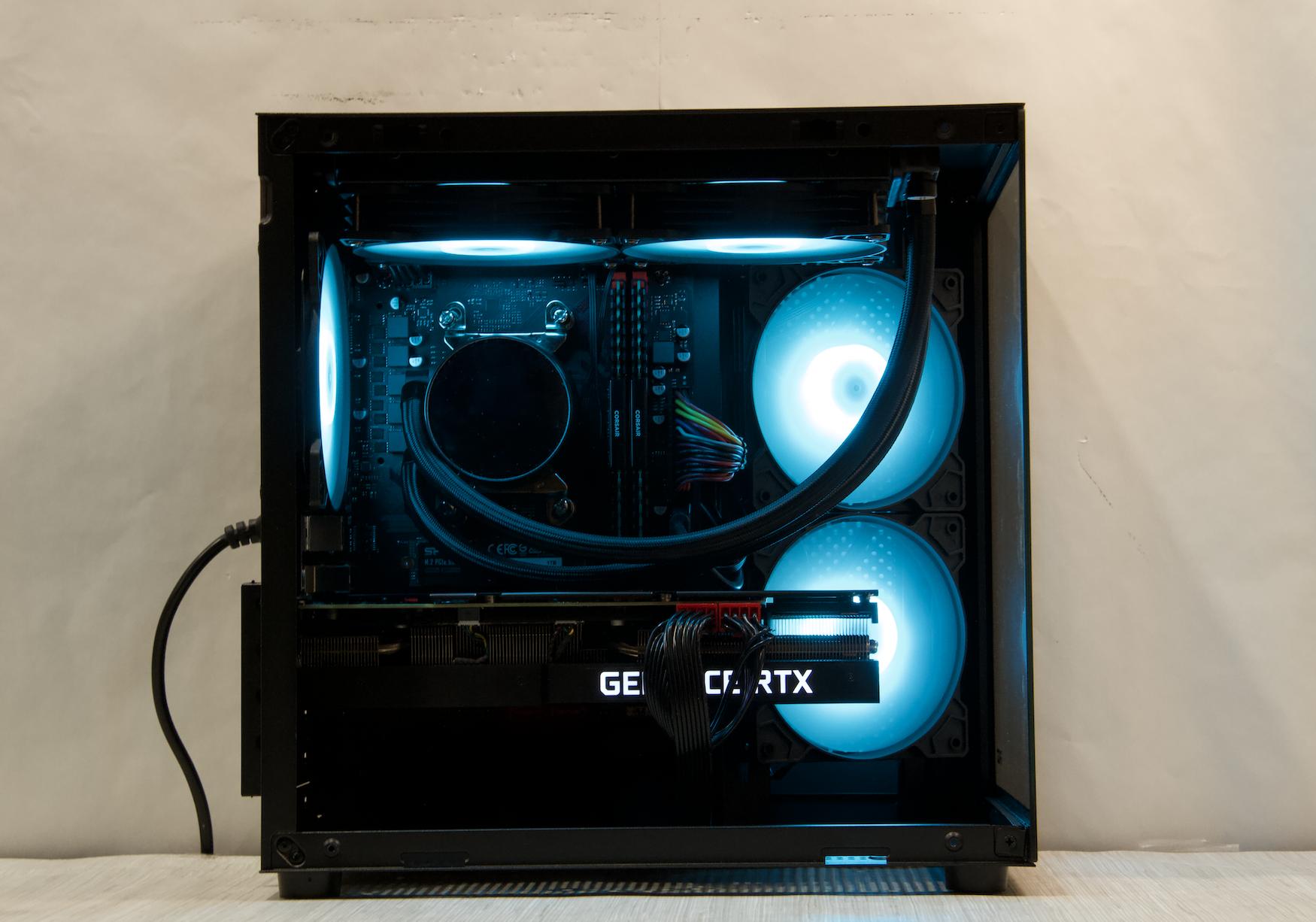 RTX 3080, Ryzen 7 3700X, 32GB DDR4, 1TB NVMe SSD, WiFi - 1440p Gaming PC