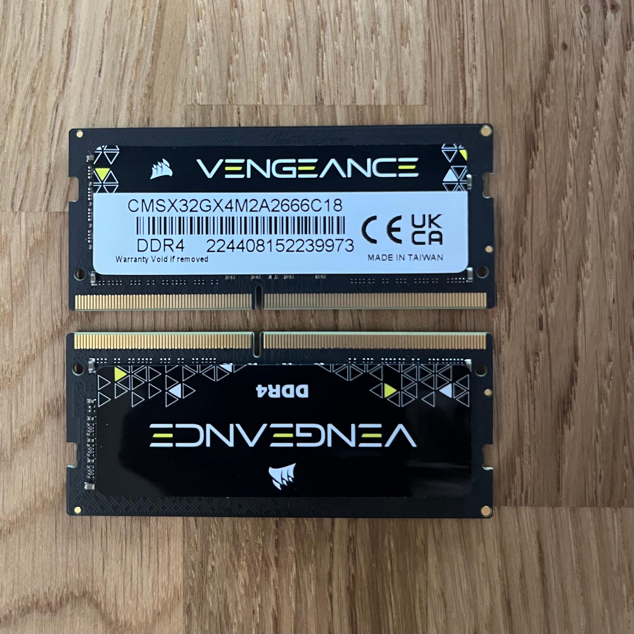 32gb (2x16) DDR4 SODIMM 2666MHz CL18 Corsair Vengeance