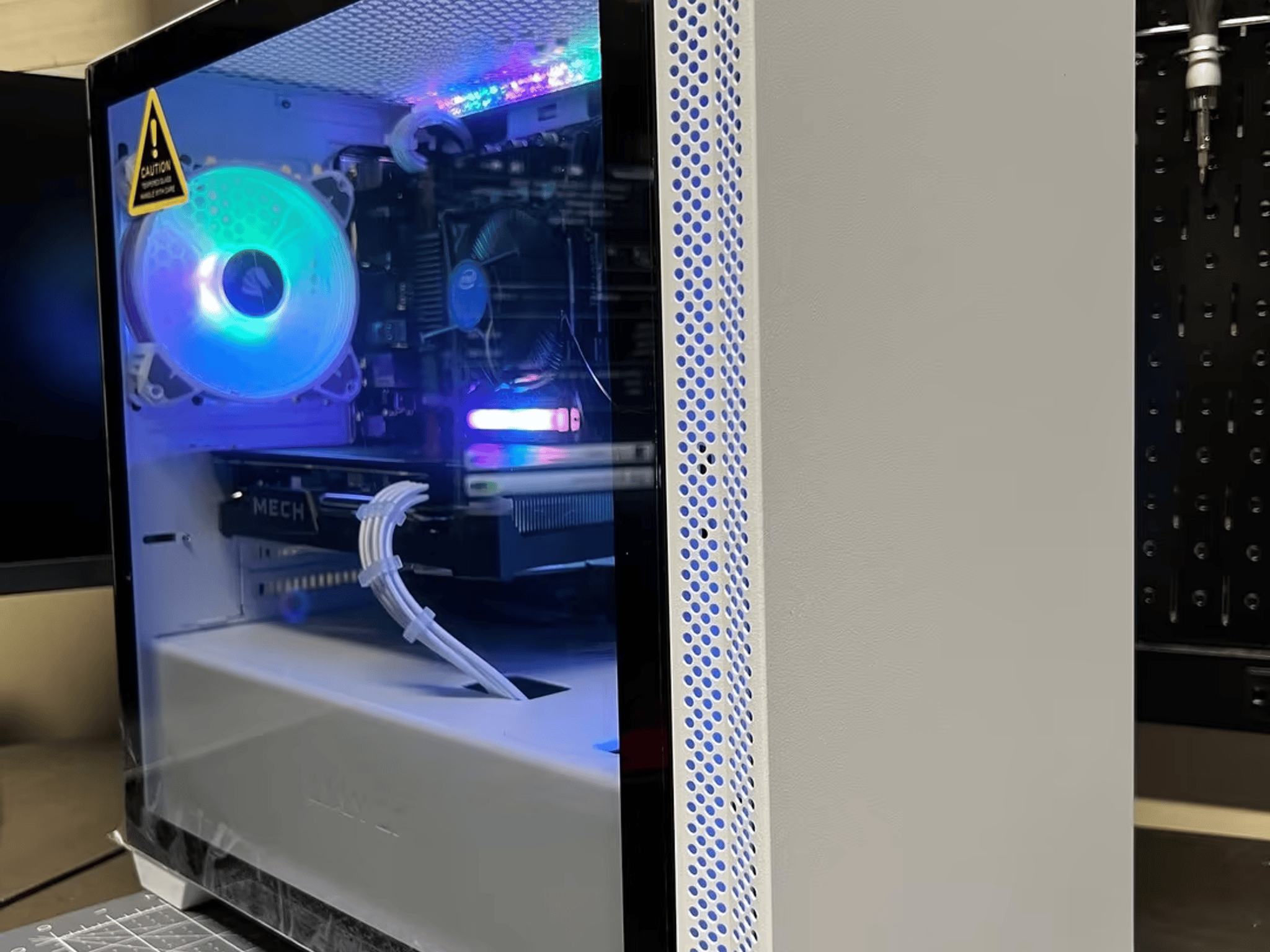 Win 10 Gaming PC || Intel i5-10400 + RX 6600