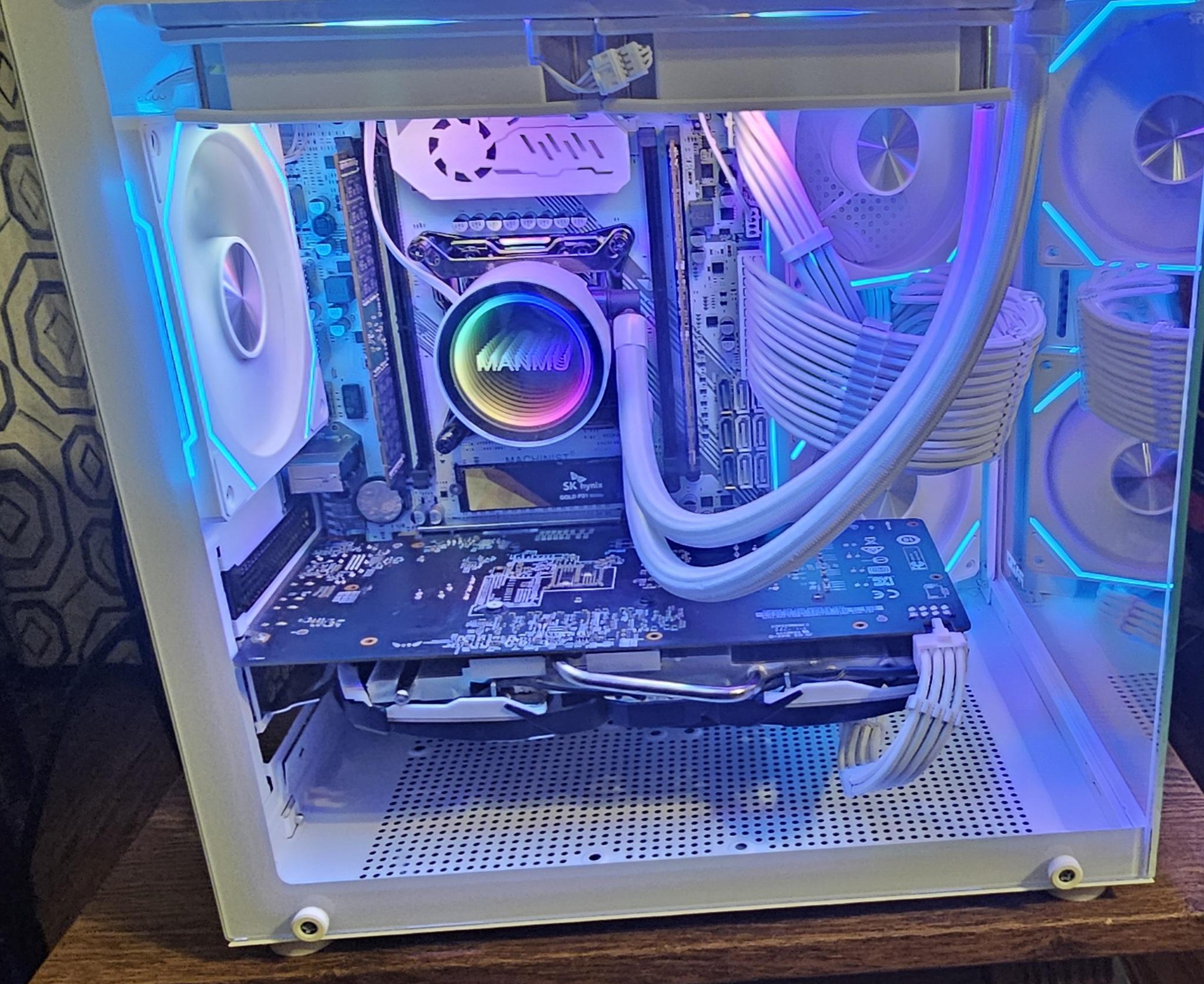 Fresh White build! Budget Gaming PC