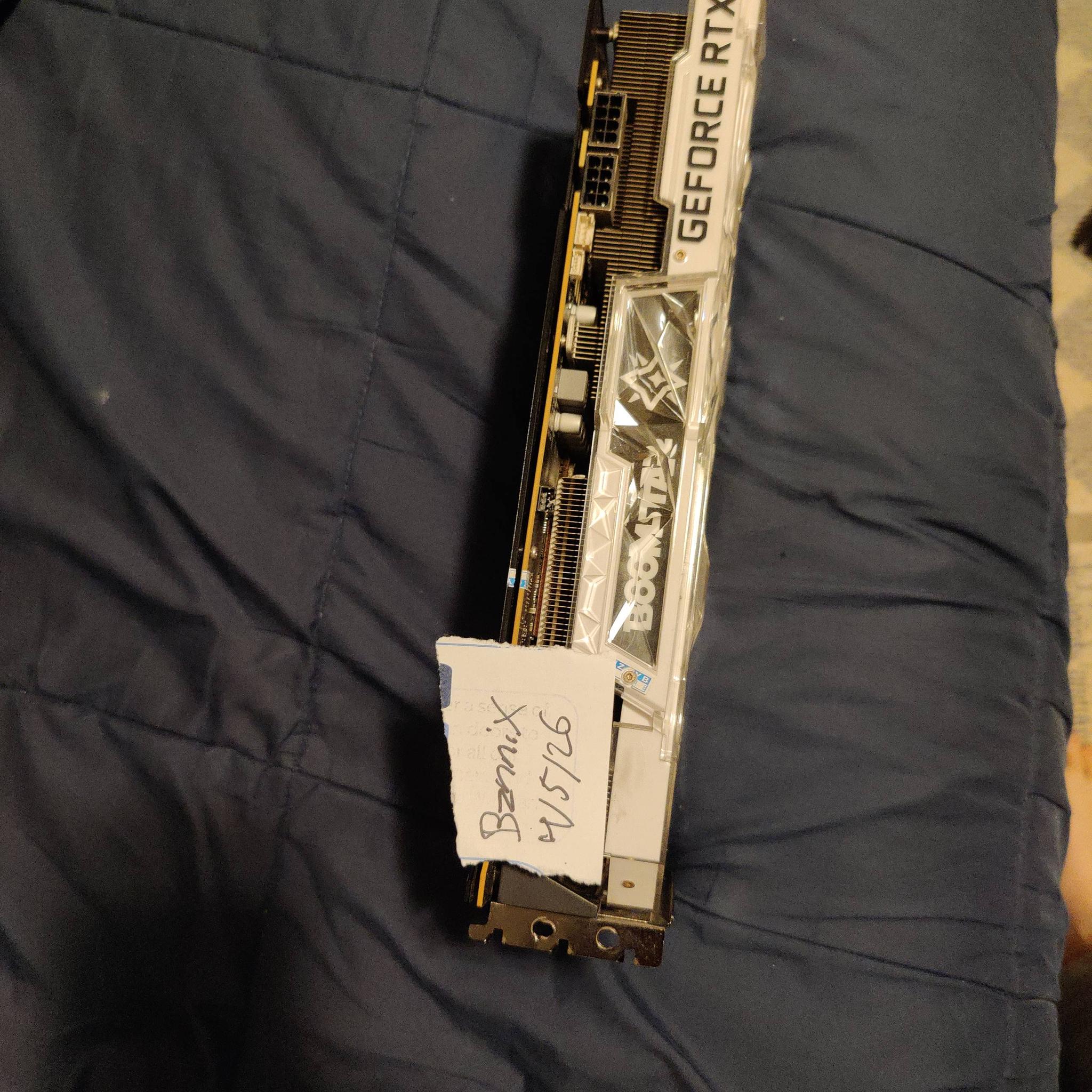 Galax GeForce RTX 3090 Boomstar/Starlight OC