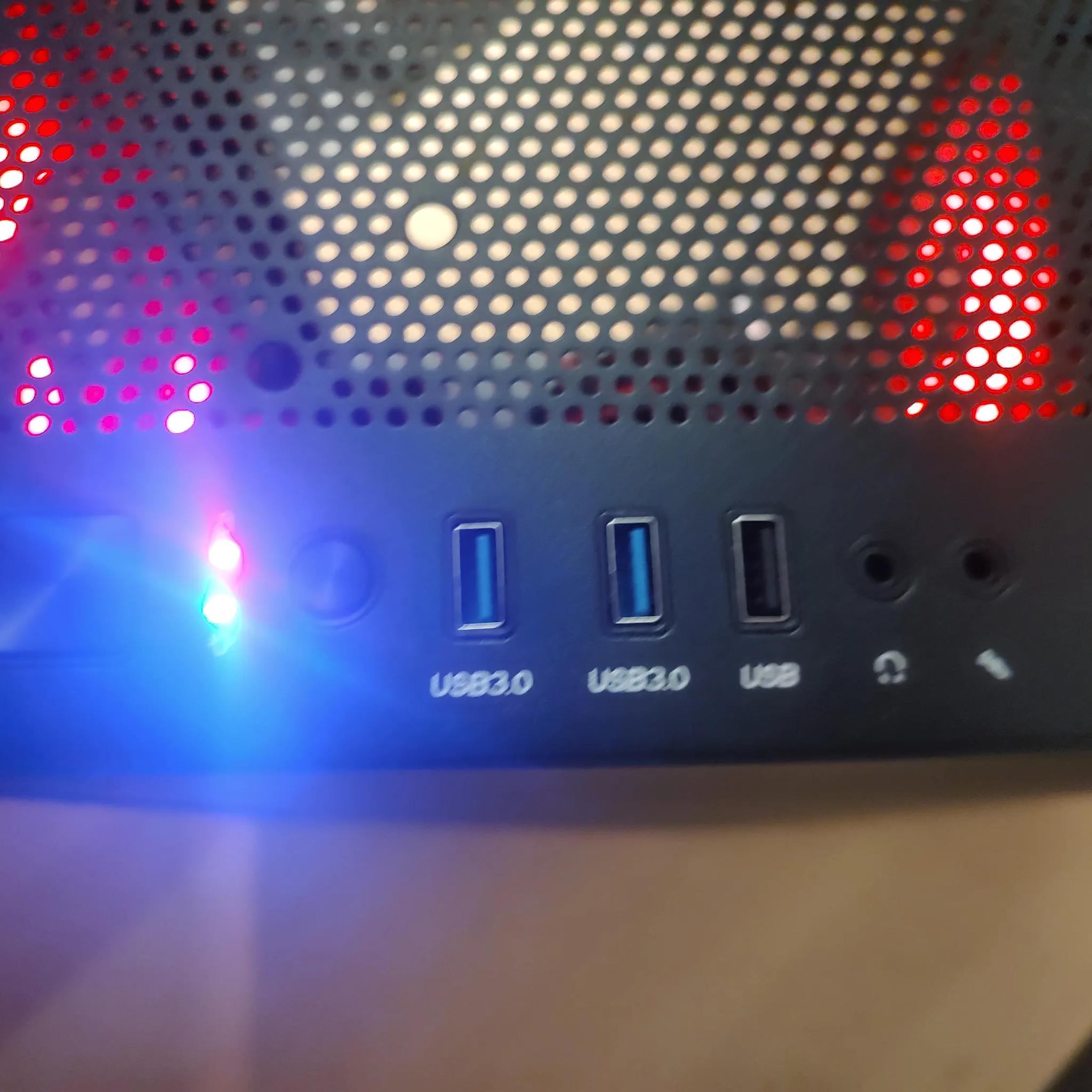 Gaming PC - Ryzen 5500, RX 6600 XT, 32GB RAM, 1TB SSD, WIFI + Bluetooth