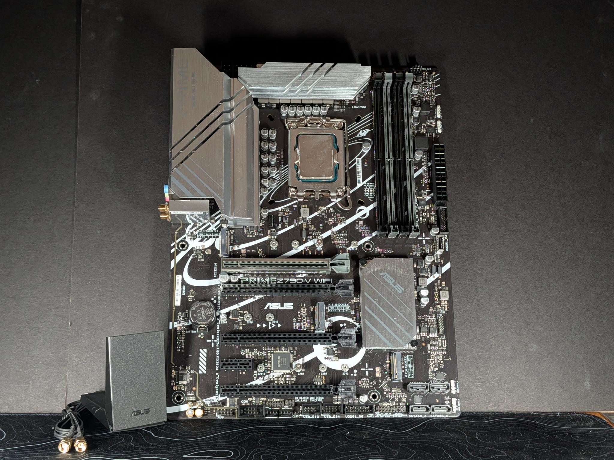 Intel Core i9-12900K / Asus Prime Z790-V Wifi Combo