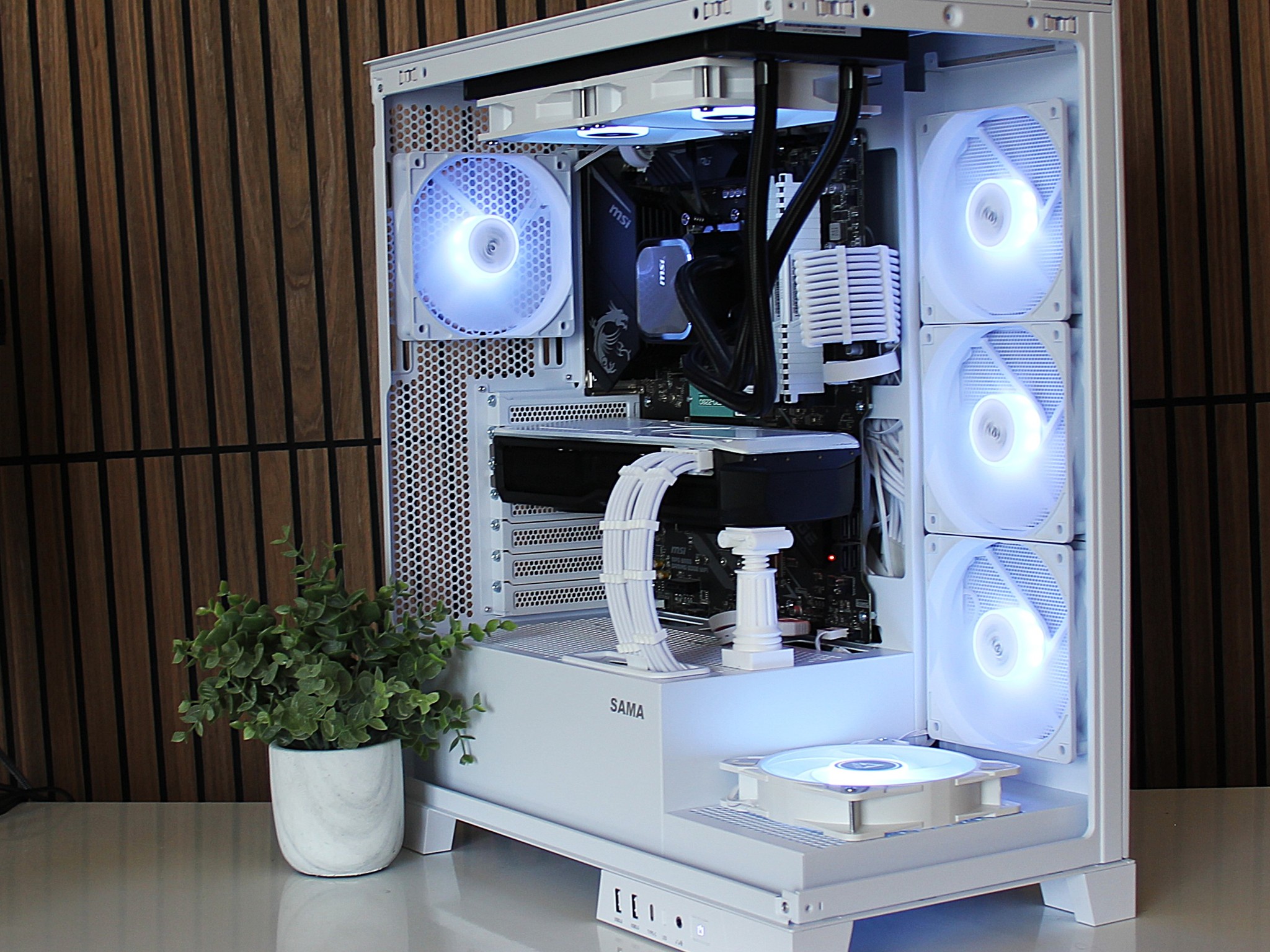 RX 7800XT 16GB💻| DDR4 | 32GB RAM | WiFi/BT | Windows 11 | NVME | liquid cooled