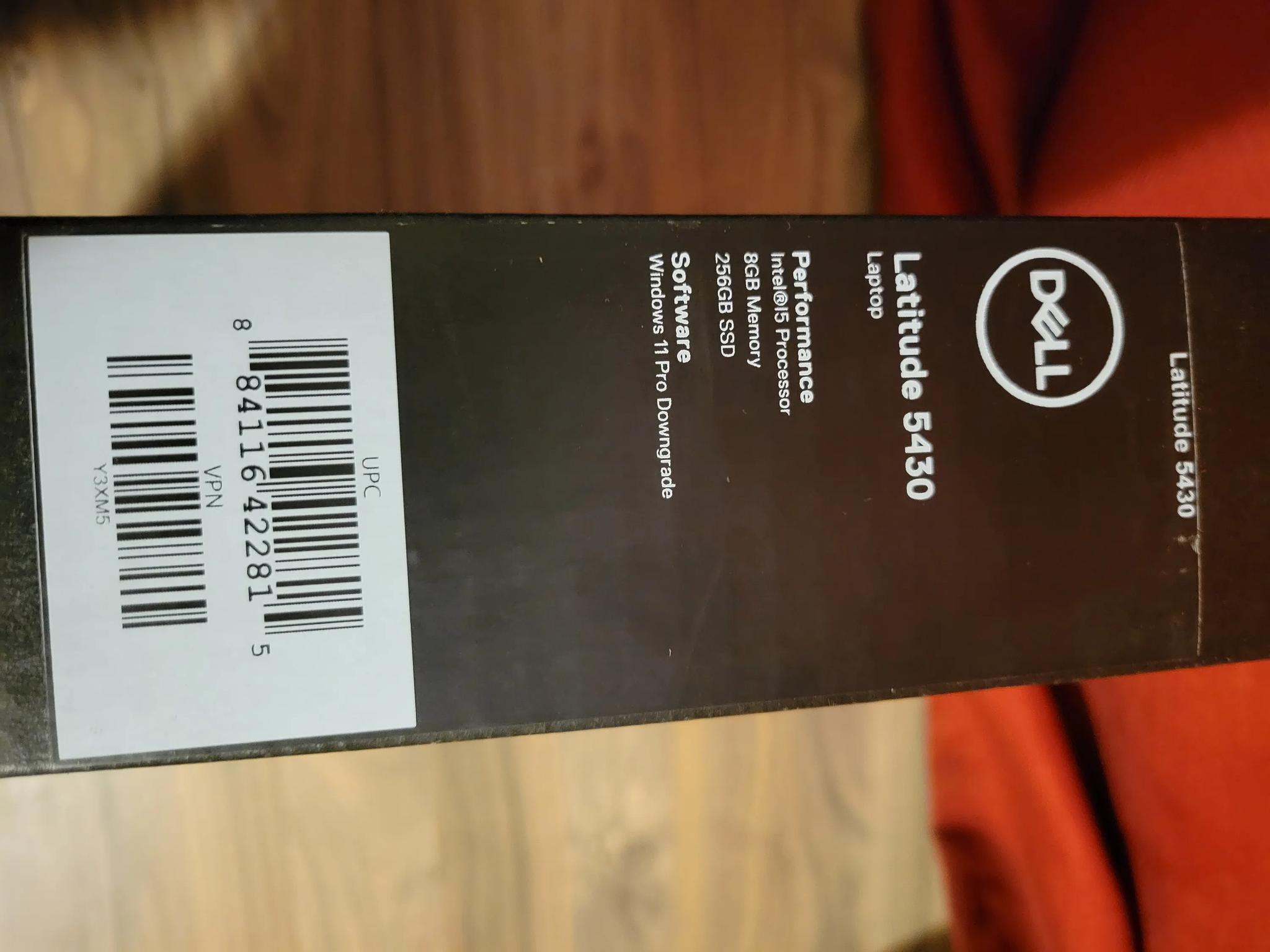 Dell Latitude 5430 14" (256 GB SSD, i5 12th Gen, 1.30 GHz, 8 GB RAM) - Gray