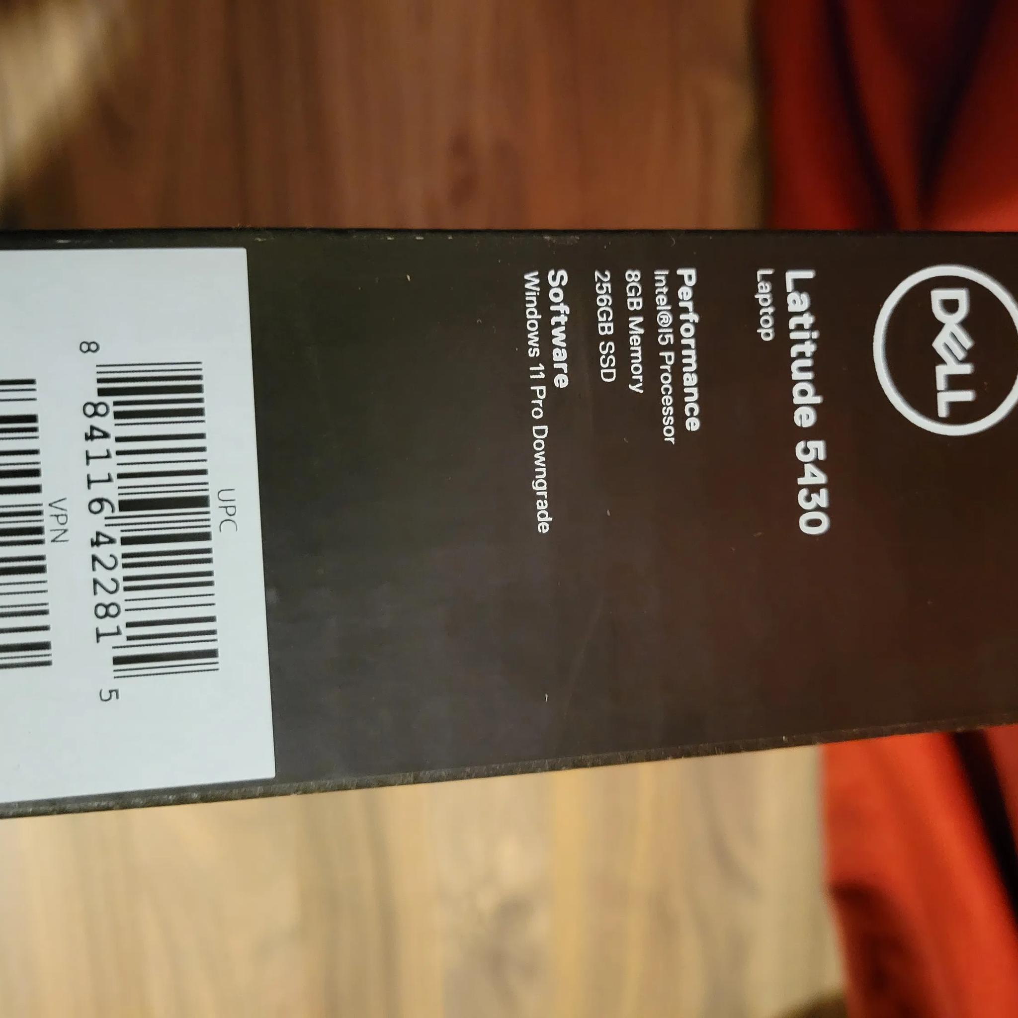Dell Latitude 5430 14" (256 GB SSD, i5 12th Gen, 1.30 GHz, 8 GB RAM) - Gray