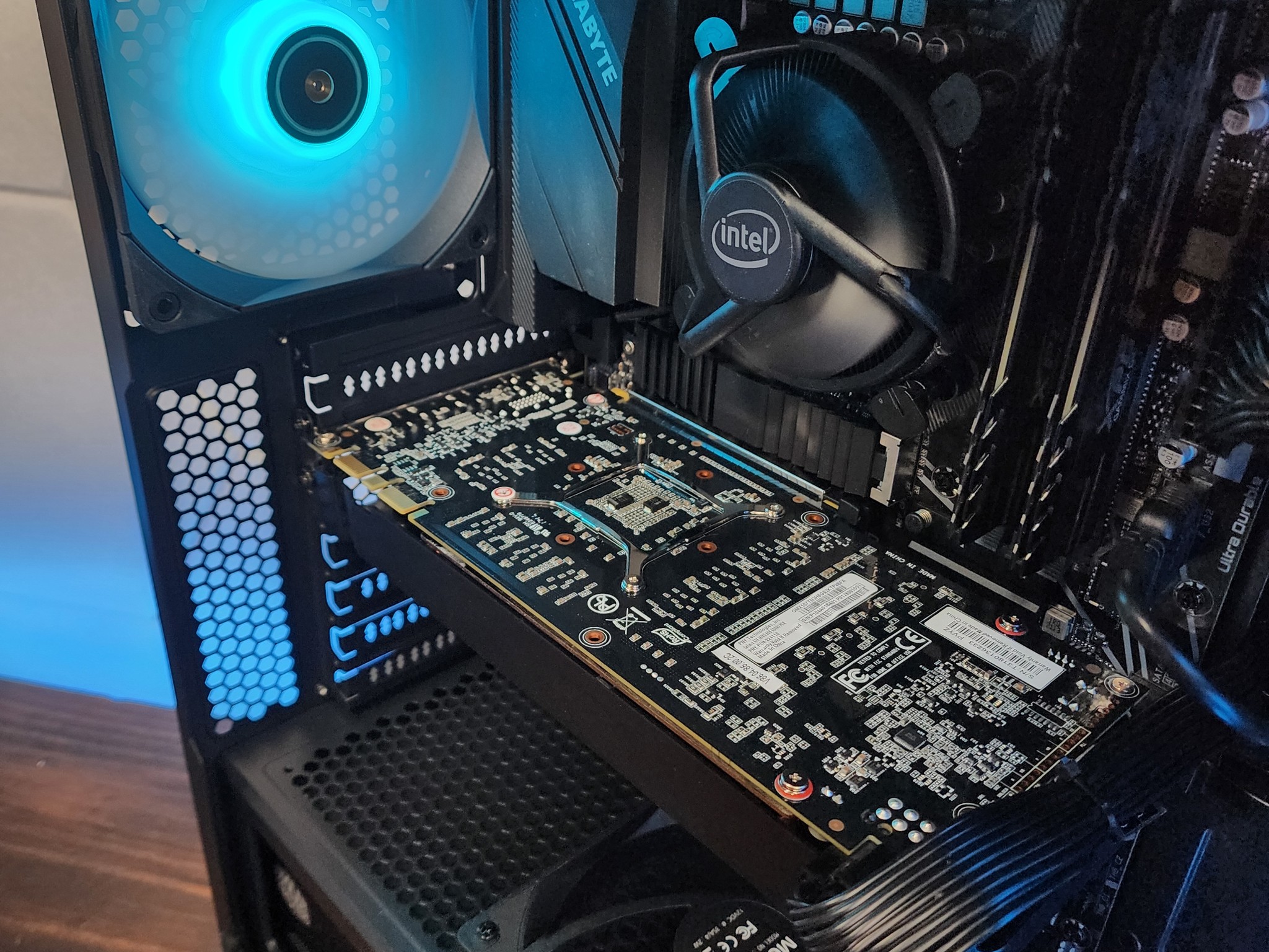 💙🖤💙 PNY GTX 1070 Ti // Intel Core i3 10100F // XPG 16GB 3000MHz