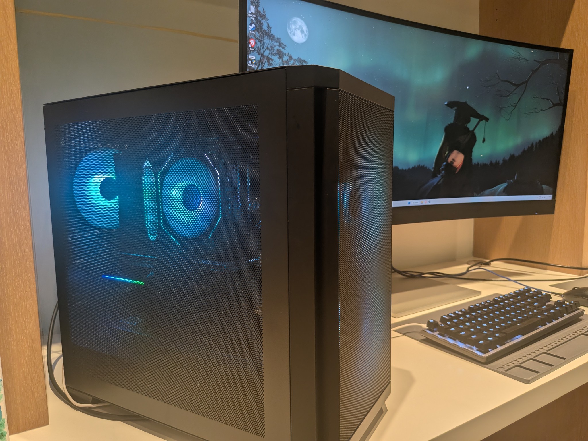 1440p AM5 Starter - Intel Arc B580, Ryzen 5 7500F, 32 GB DDR5, 2 TB Gen 5 NVME, RGB