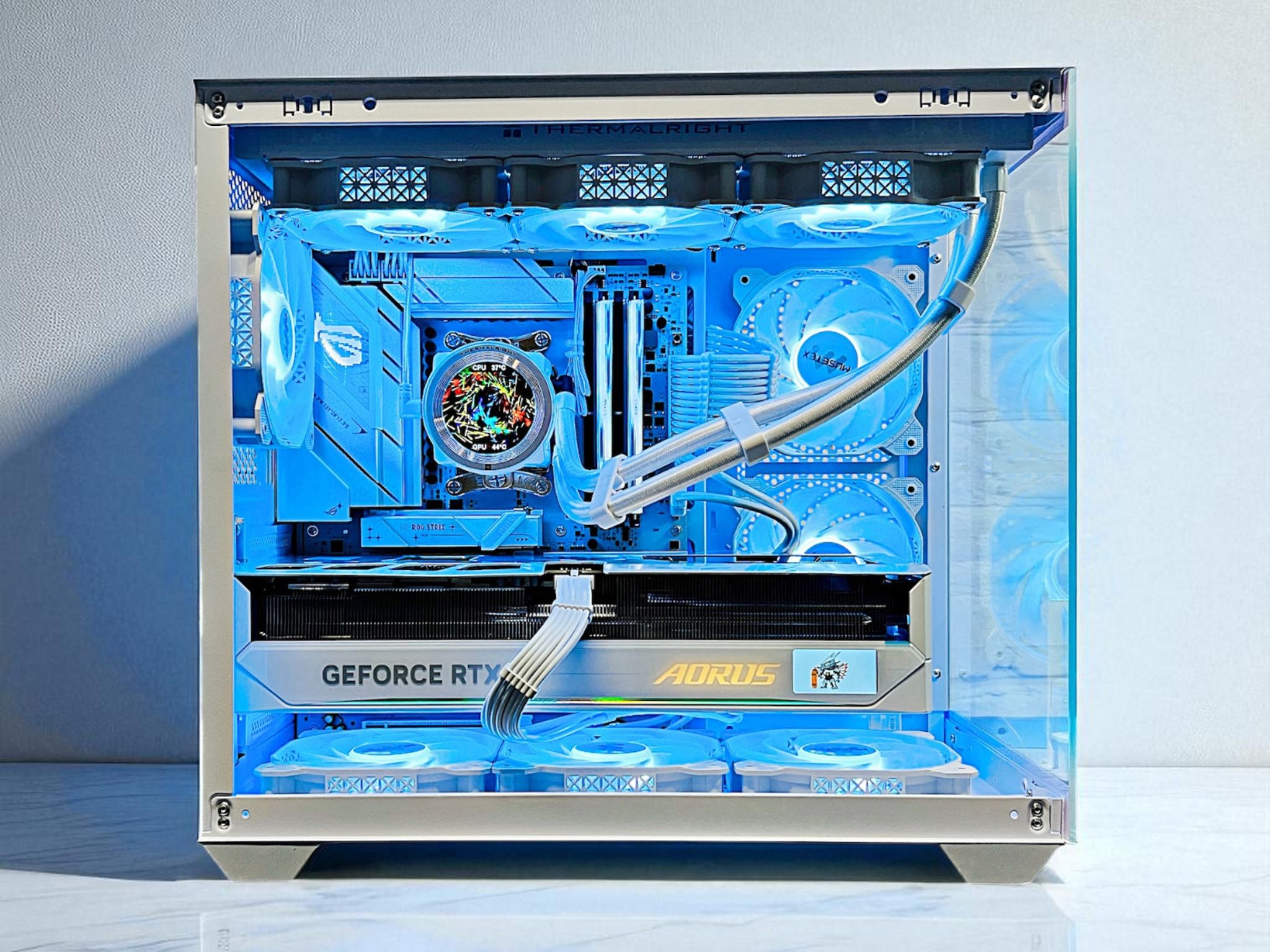 5080 AORUS MASTER ICE Ryzen 7 9800X3D 32GB DDR5 2TB M.2 WIFI 7 Win 11 Pro