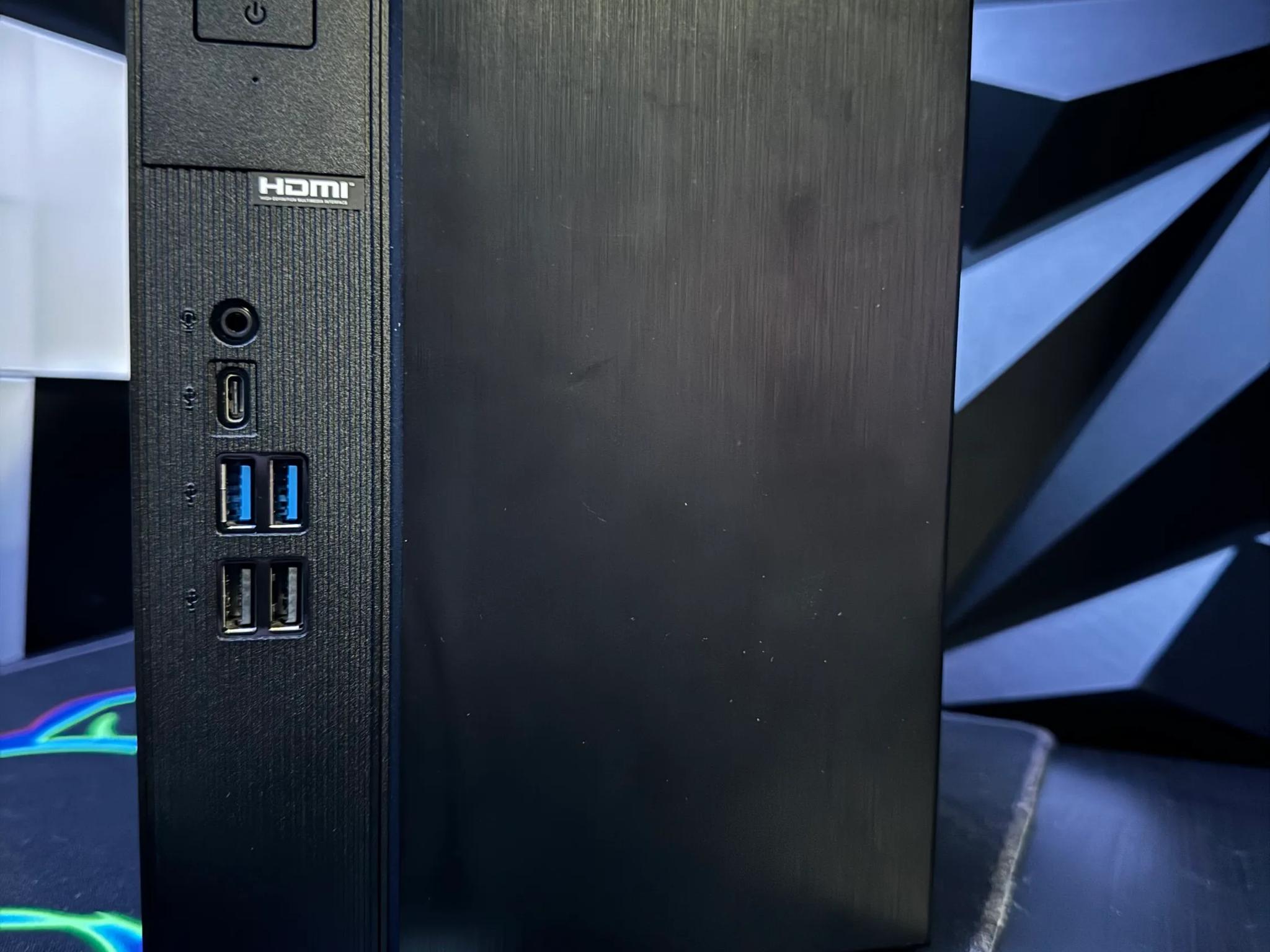 Mini Gaming PC Tusker Mini 4560 Ryzen 4500 RX 6600