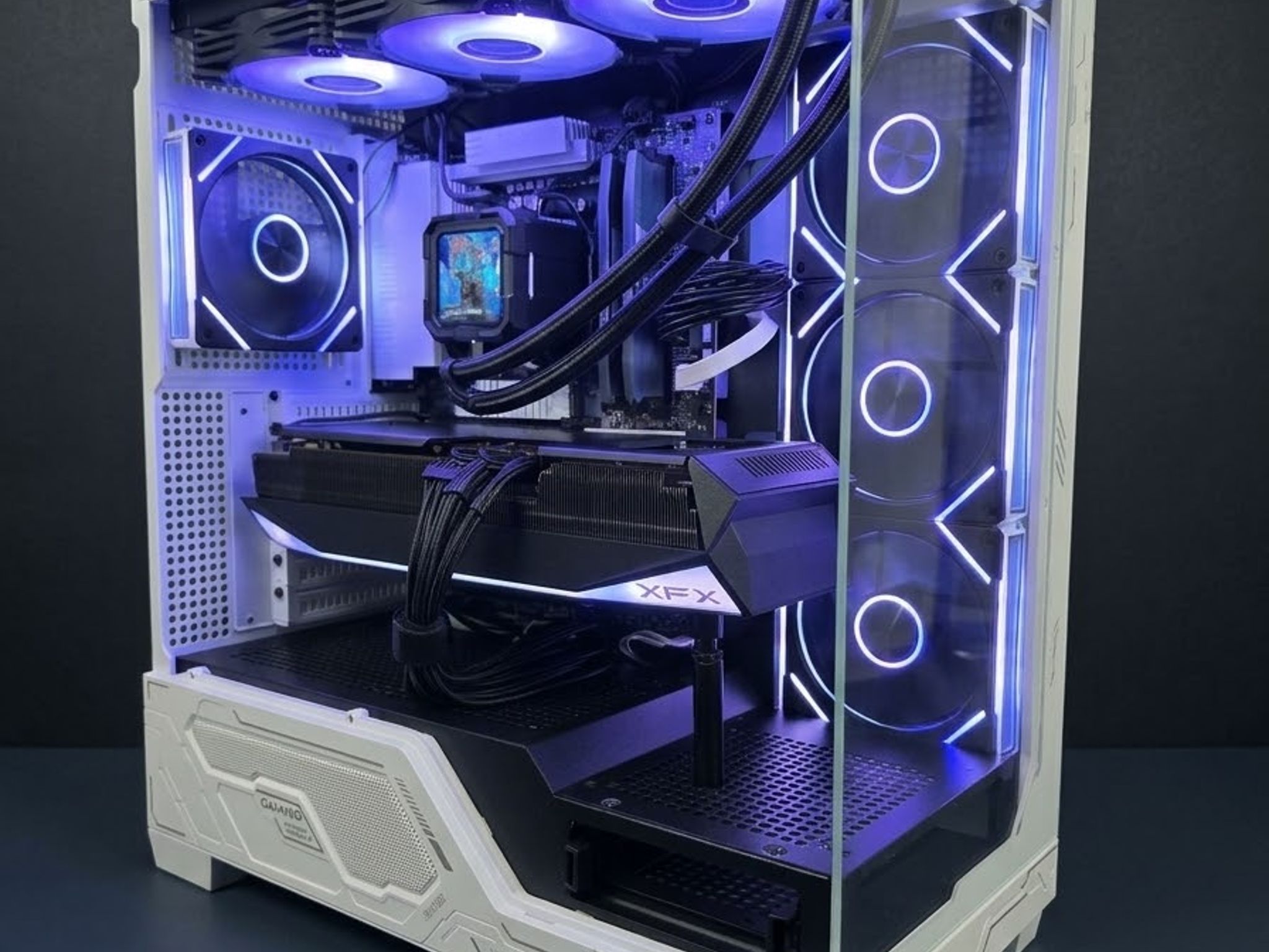 RX 9070 XT-Ryzen 7 9800x3d-32GB DDR5 6000-2TB(1+1) NVME Gaming PC