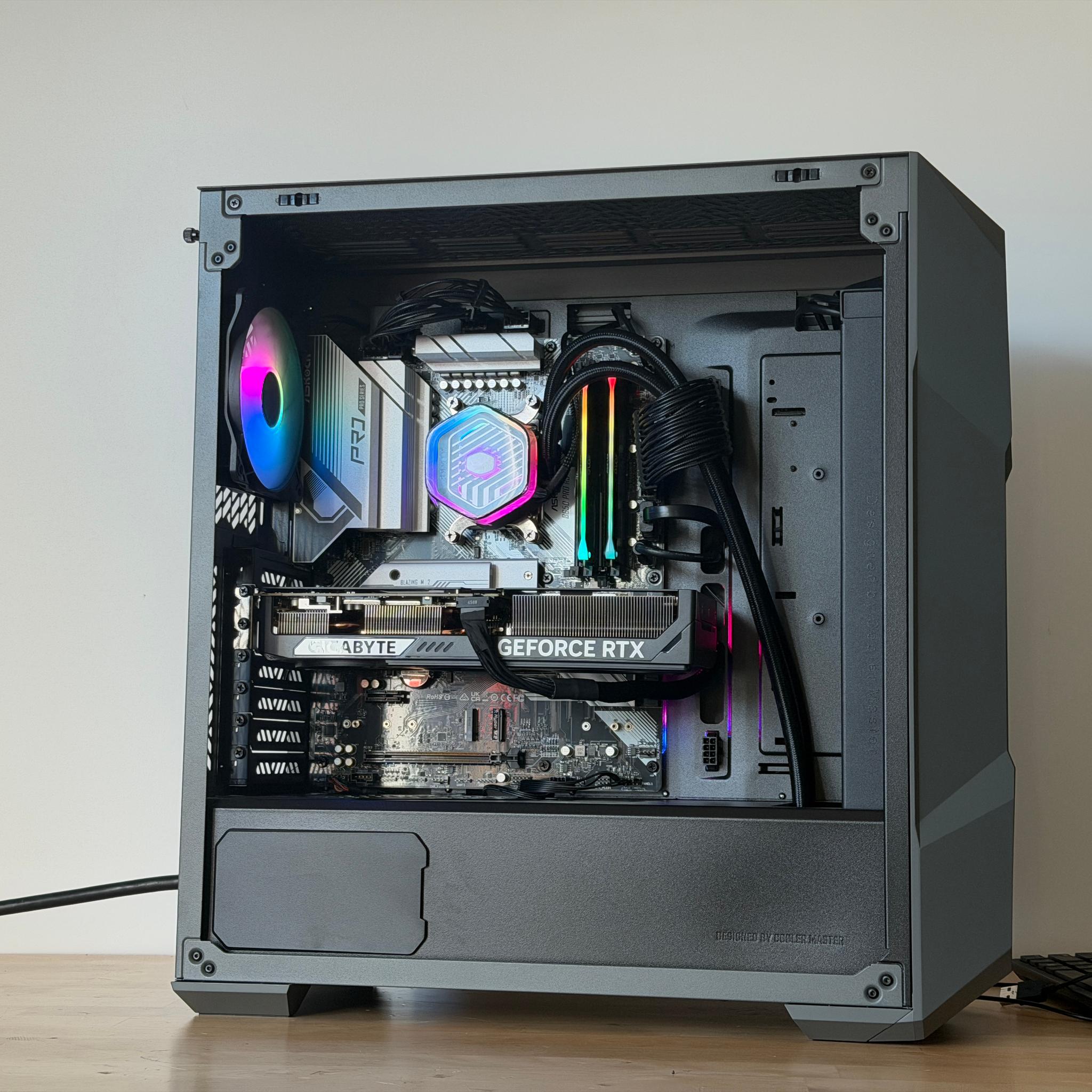 RTX 5070 Ryzen 5 7600x Gaming PC
