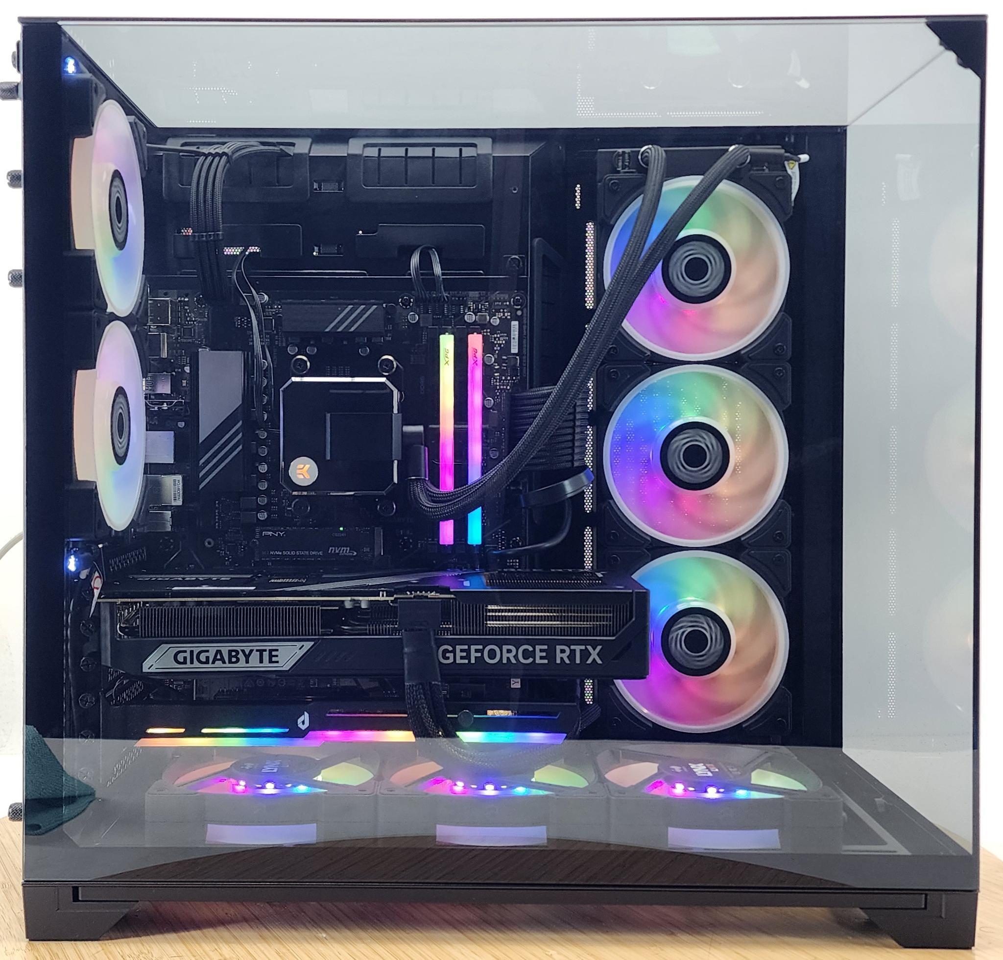 Gaming PC Ryzen 7 9700X 32GB RAM 2TB SSD RTX 5070 Ti 16GB Windows 11 Computer