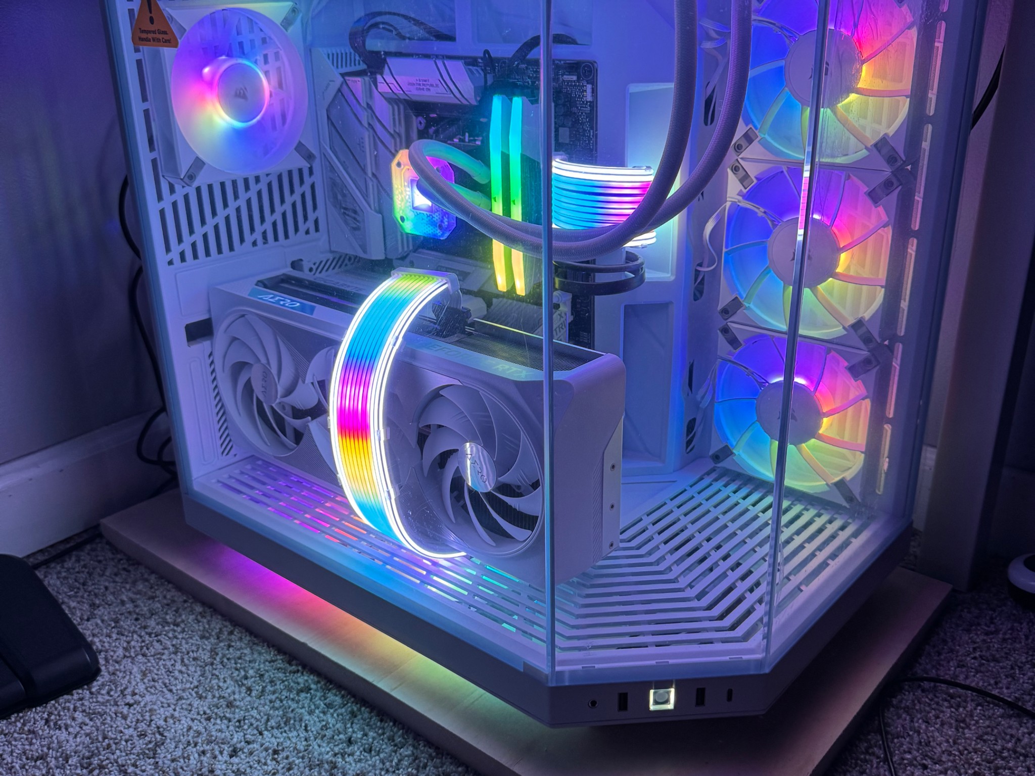 1440/4K Ultimate Whiteout Gaming PC | Nvidia RTX 4090 | Ryzen 7 7800x3d