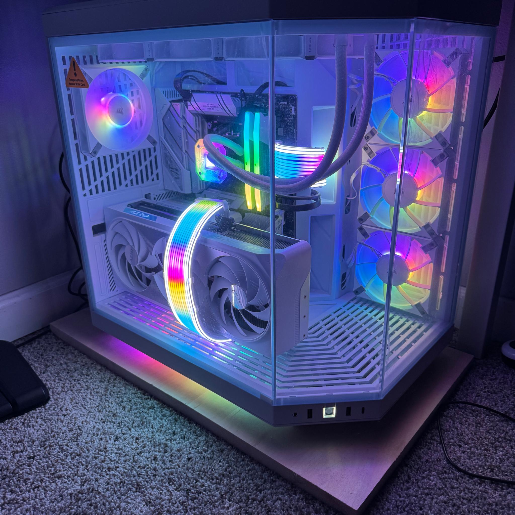 1440/4K Ultimate Whiteout Gaming PC | Nvidia RTX 4090 | Ryzen 7 7800x3d