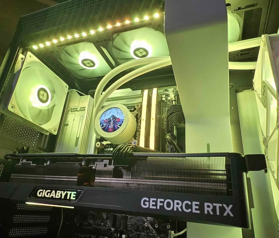 Custom Gaming PC "Overlord" - i7 265K @ 5.2 GHZ/RTX 4080 16GB (Full Parts In desc!)