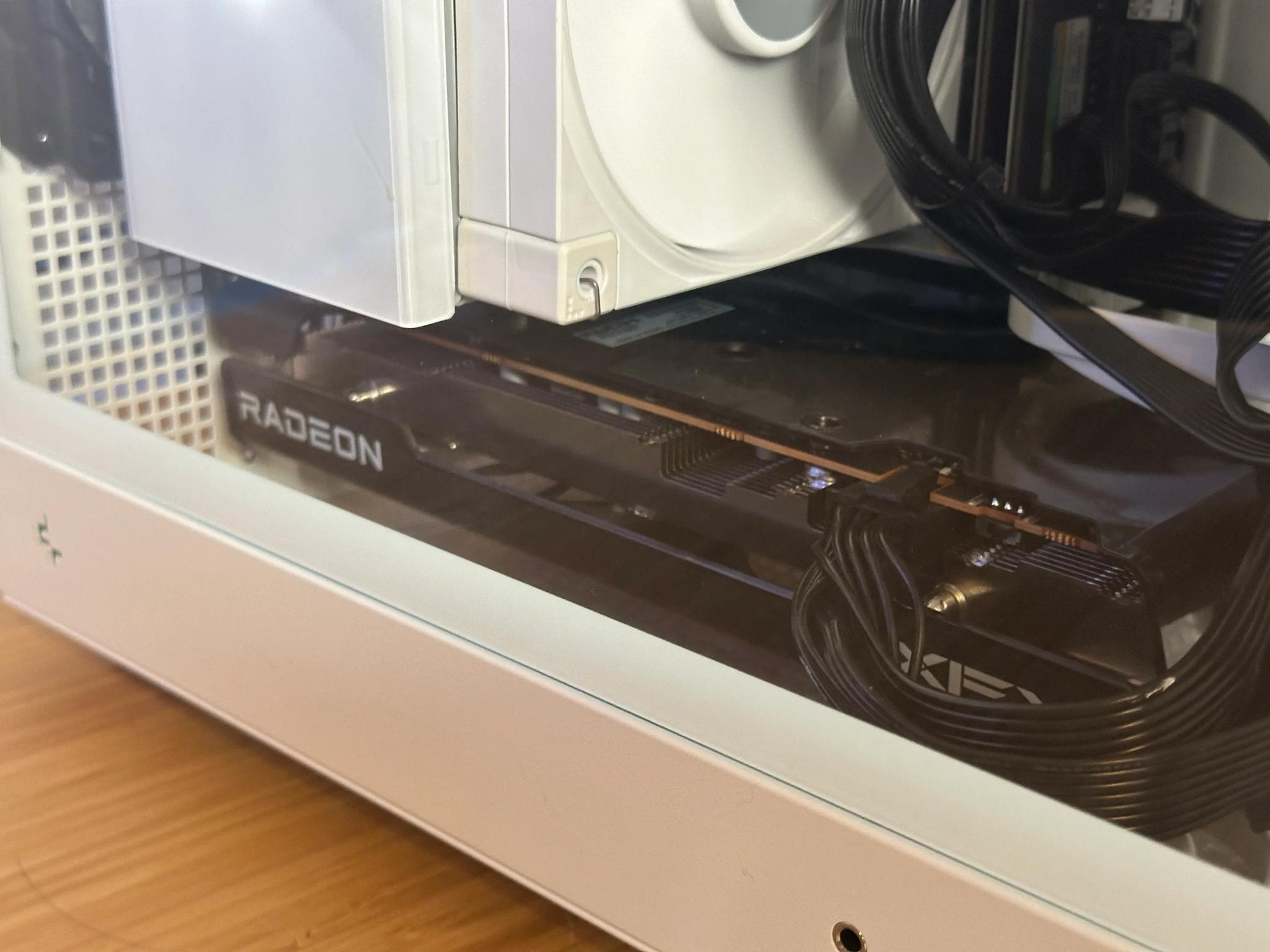 Powerful ITX Small Form Factor Gaming PC - 6650XT + 12100F