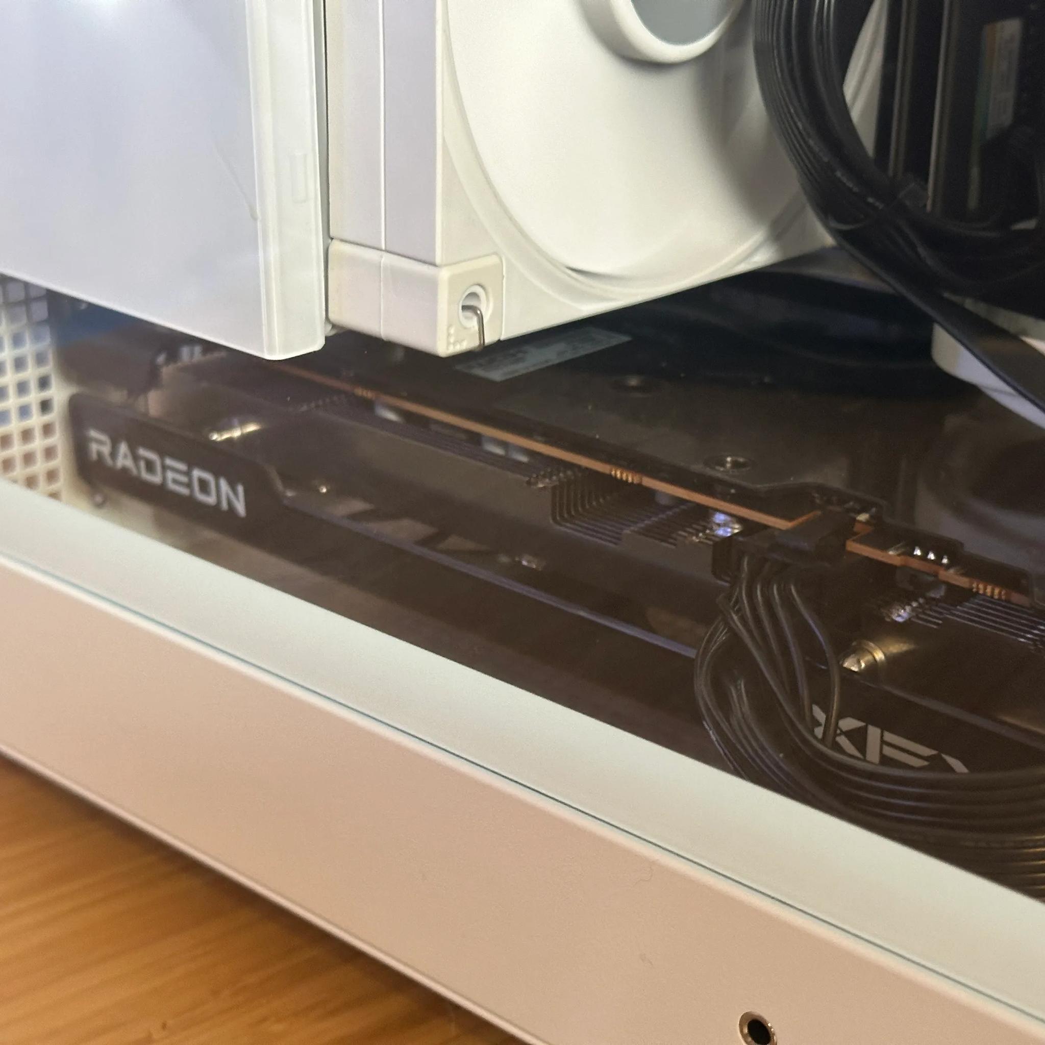 Powerful ITX Small Form Factor Gaming PC - 6650XT + 12100F