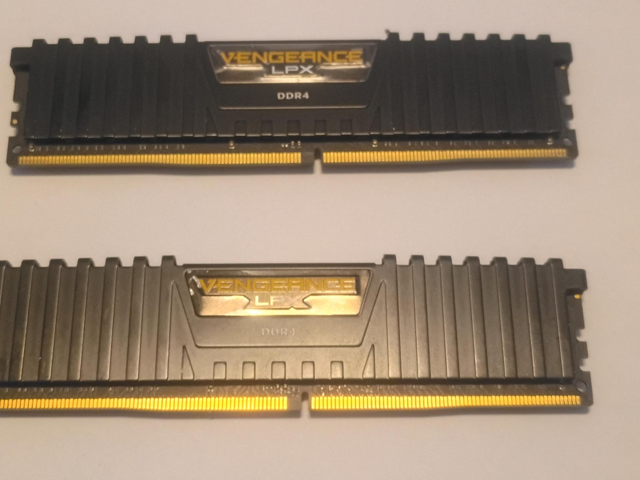Corsair Vengeance LPX 32GB (2x16GB) DDR4 2666MHz CL16 – Tested & Working
