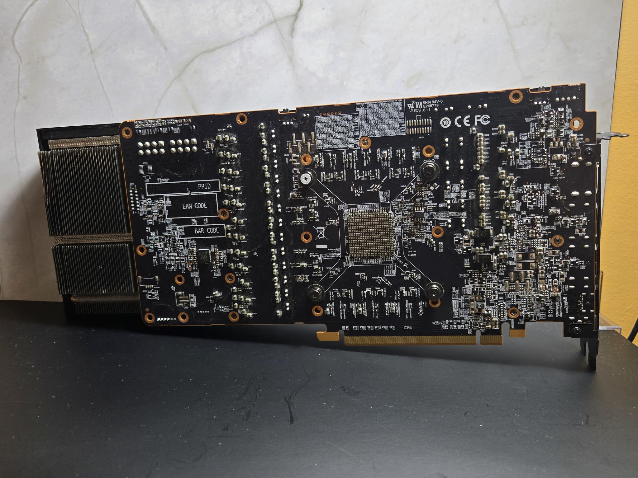 PowerColor Red Dragon RX 6800XT 16GB - No Backplate