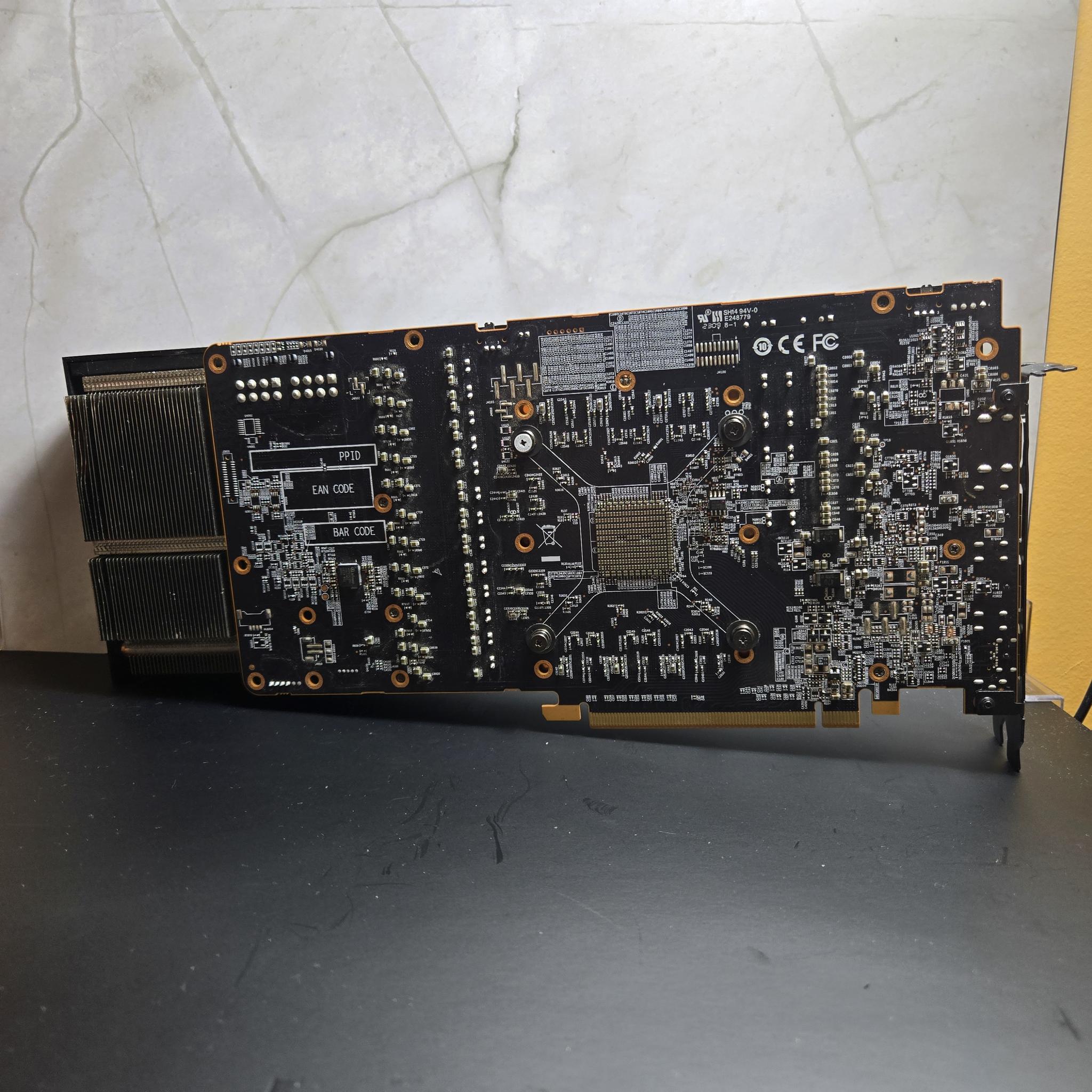 PowerColor Red Dragon RX 6800XT 16GB - No Backplate