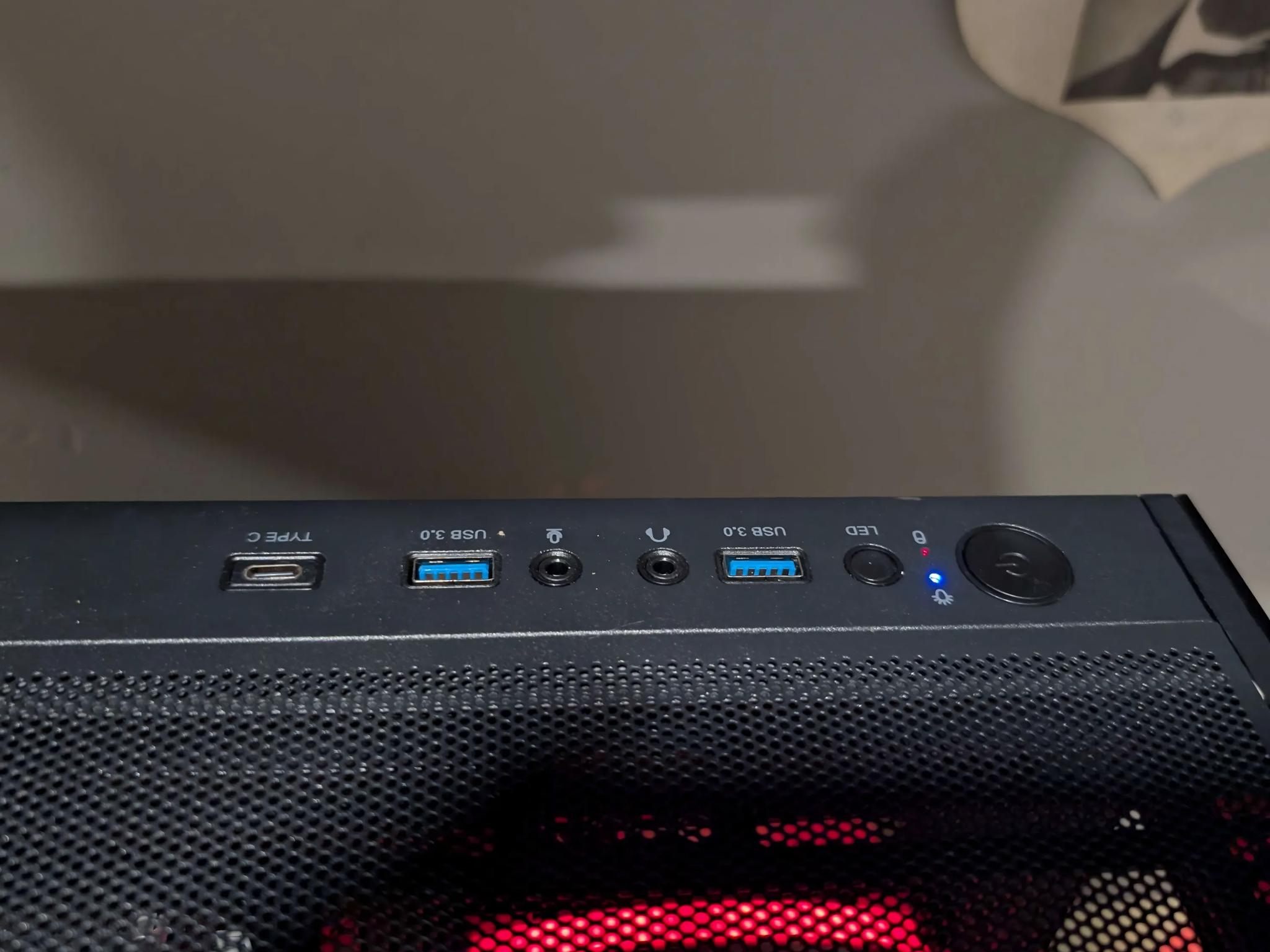 Gaming PC // RTX 3070 - Ryzen 5 5600X